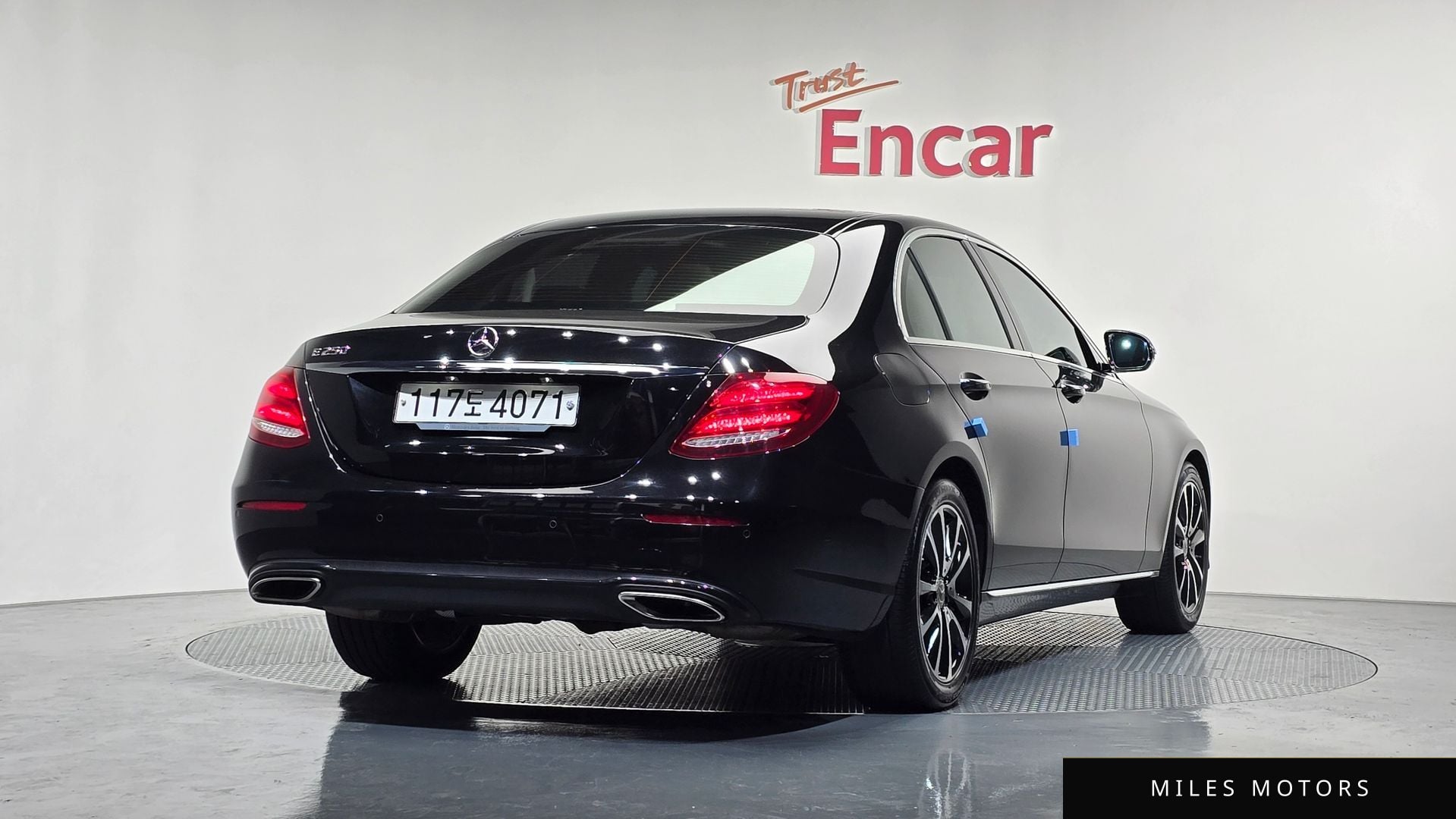 Mercedes-Benz E-Class W213 2020 — миниатюра 2