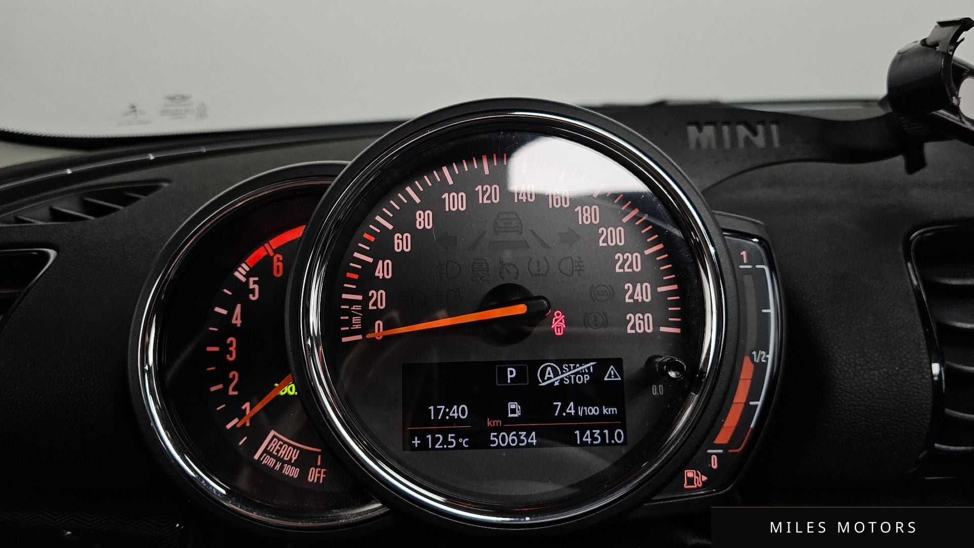 MINI 쿠퍼 D 클럽맨 2019 — миниатюра 8