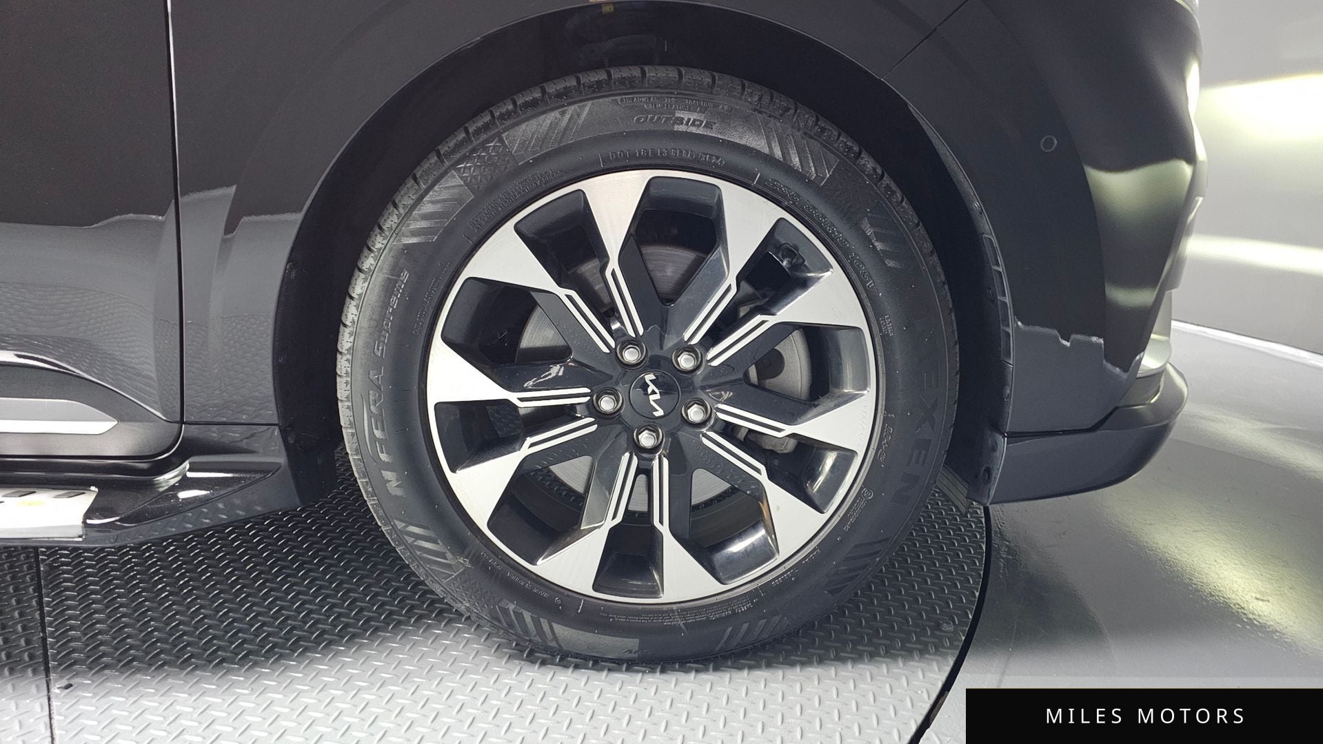Kia Carnival 2023 — миниатюра 5