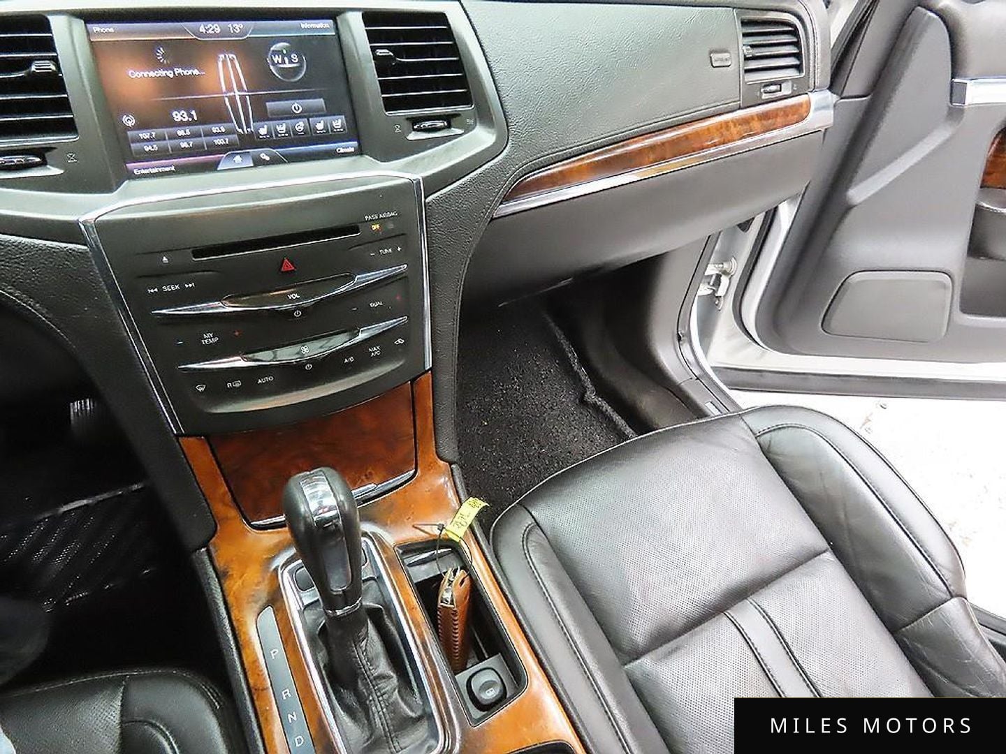 Lincoln MKS 2014 — миниатюра 9