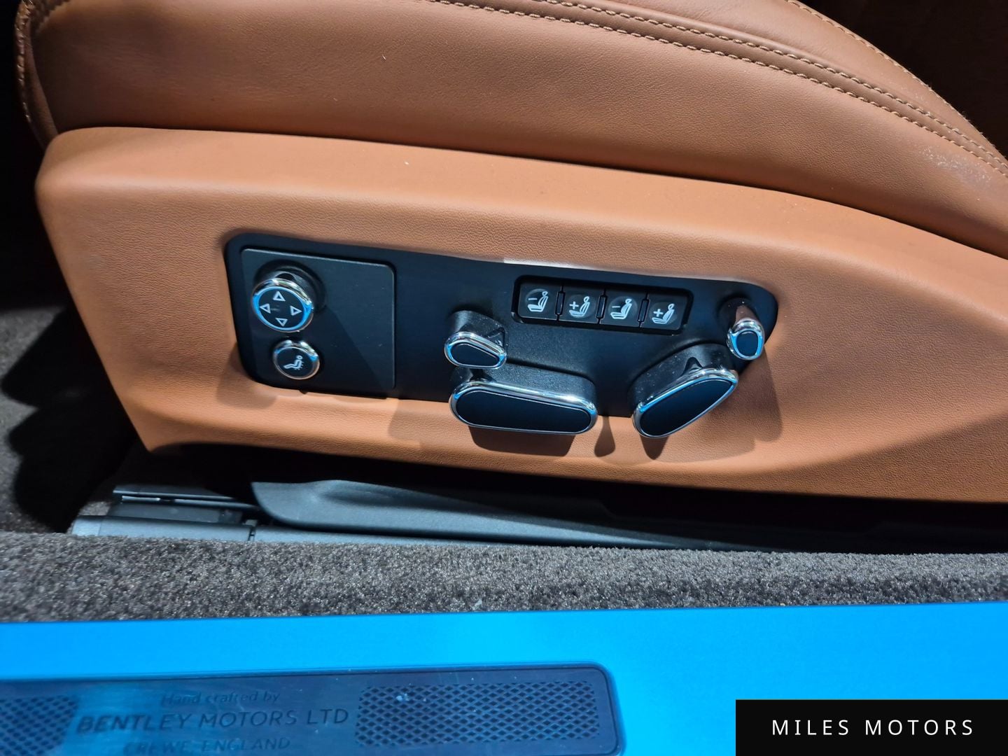 Bentley 컨티넨탈 GT 2022 — миниатюра 17