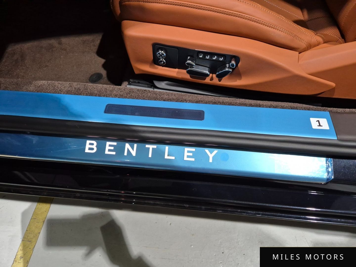 Bentley 컨티넨탈 GT 2022 — миниатюра 18