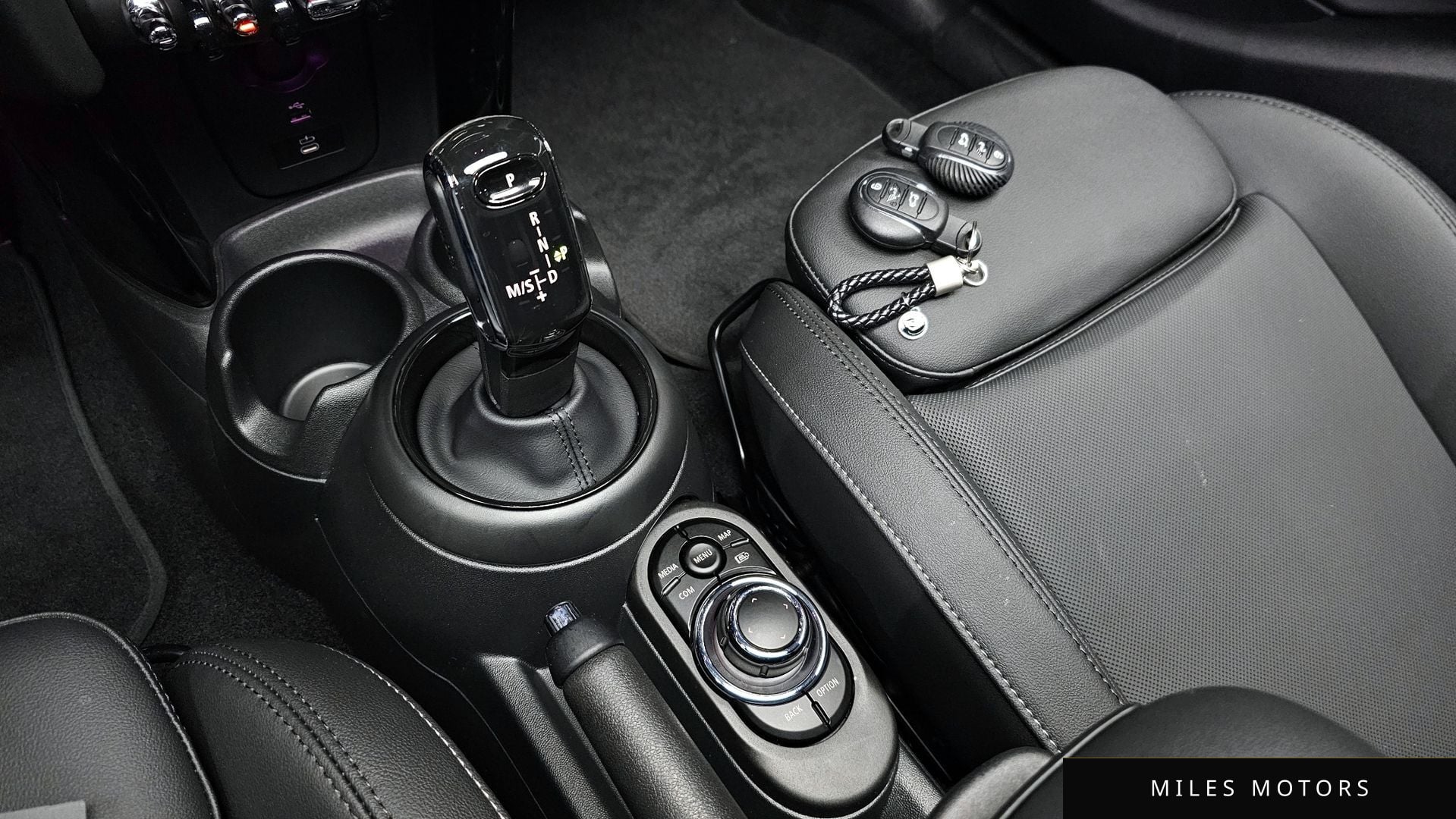 MINI Cooper S 2023 — миниатюра 9