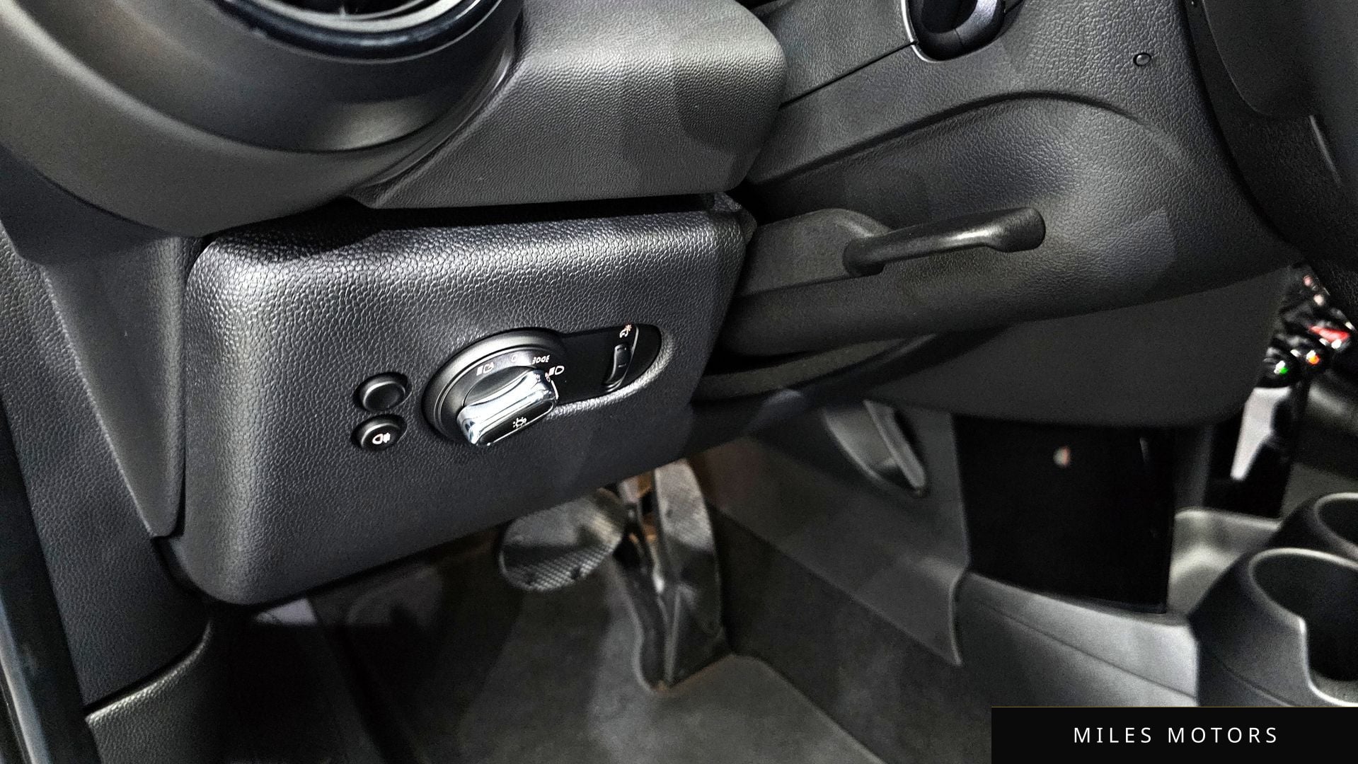 MINI Cooper S 2023 — миниатюра 20