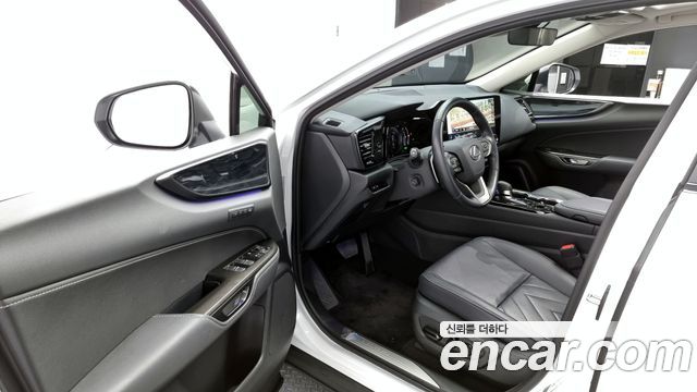 Лексус NX350h 2025 — миниатюра 10