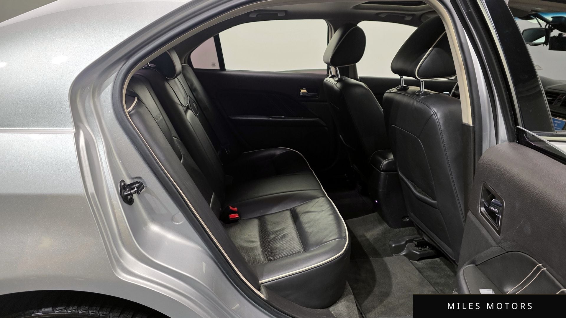 Ford Fusion 2011 — миниатюра 12