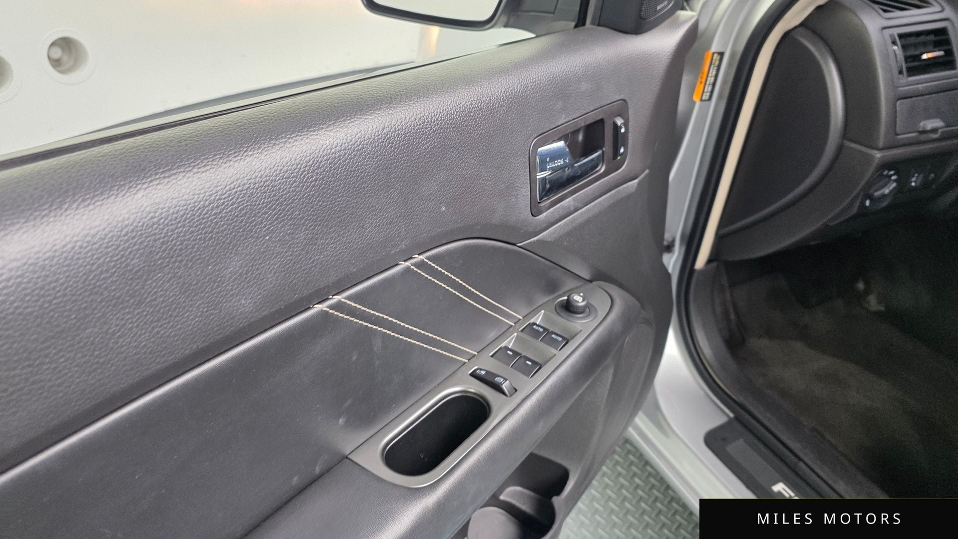 Ford Fusion 2011 — миниатюра 17