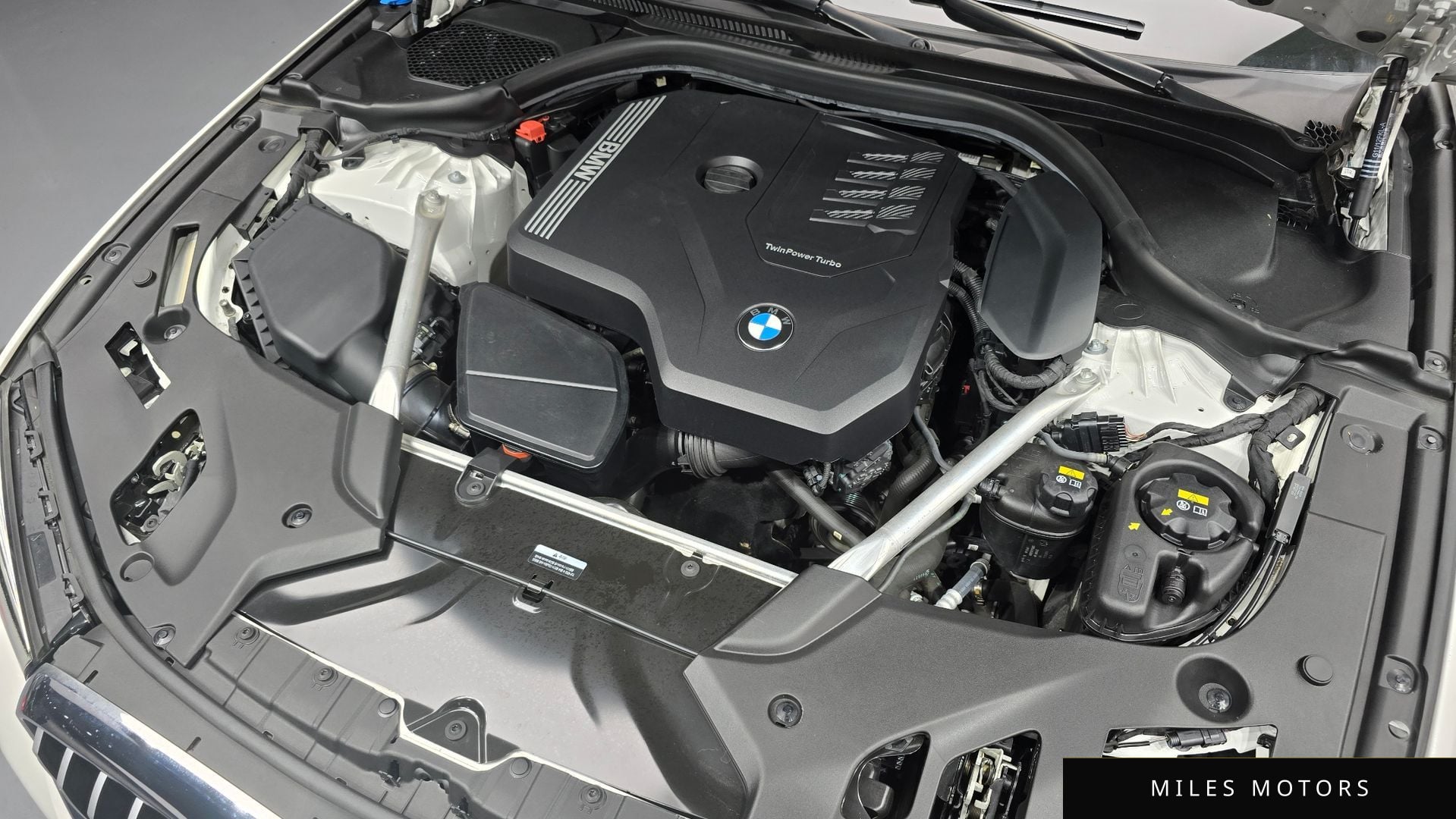 BMW 5 Series (G30) 2022 — миниатюра 6
