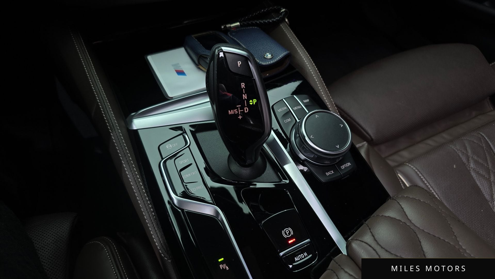 BMW 5 Series (G30) 2022 — миниатюра 9