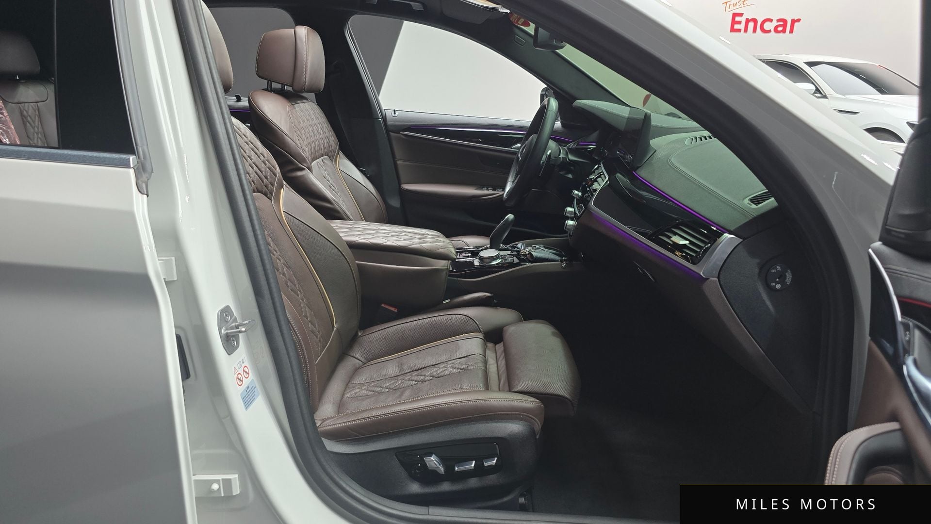 BMW 5 Series (G30) 2022 — миниатюра 10