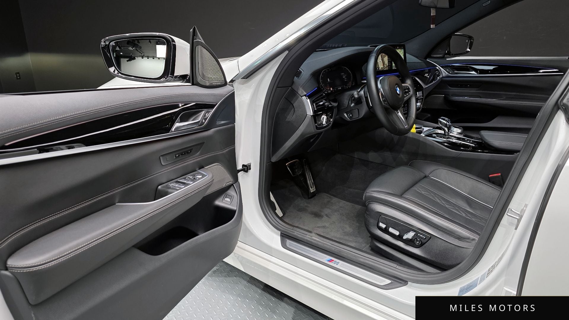 BMW 6시리즈 GT (G32) 2023 — миниатюра 11