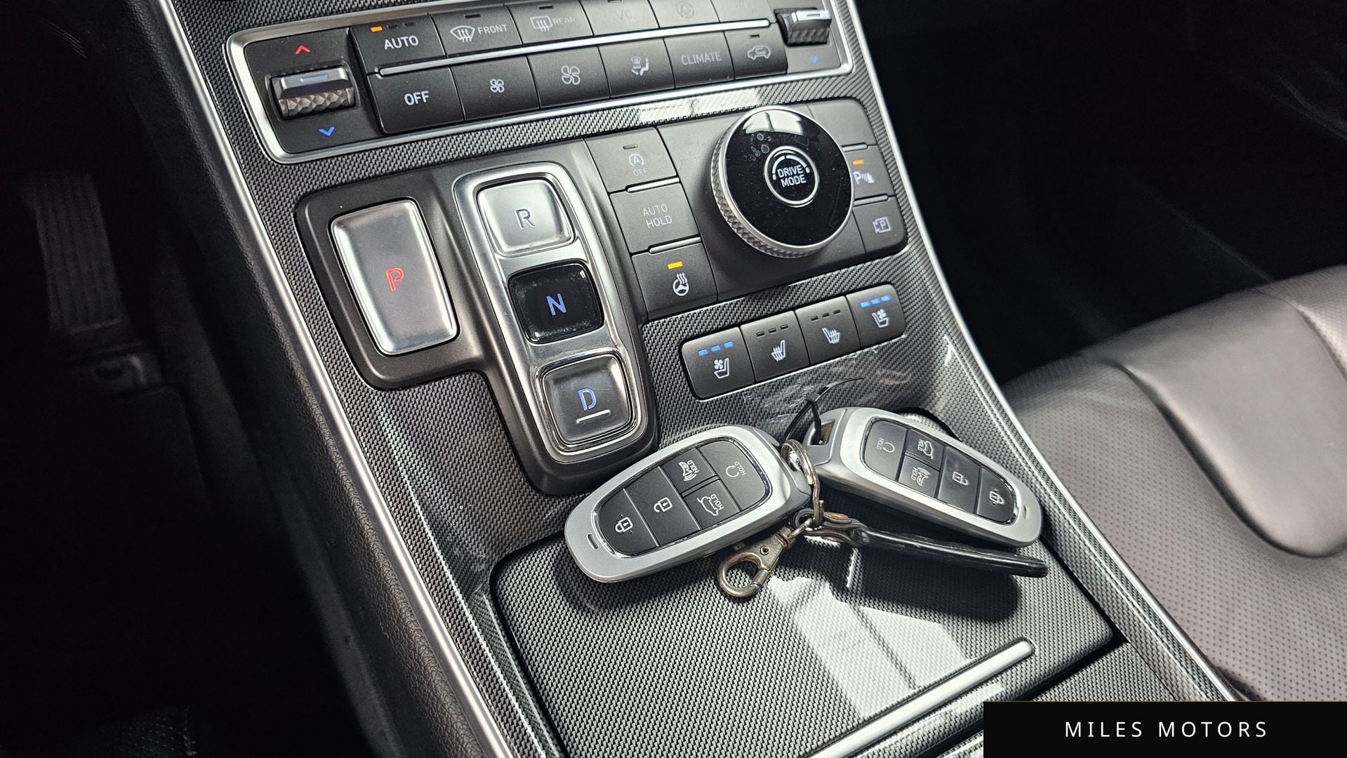 Hyundai Santafe 2021 — миниатюра 9
