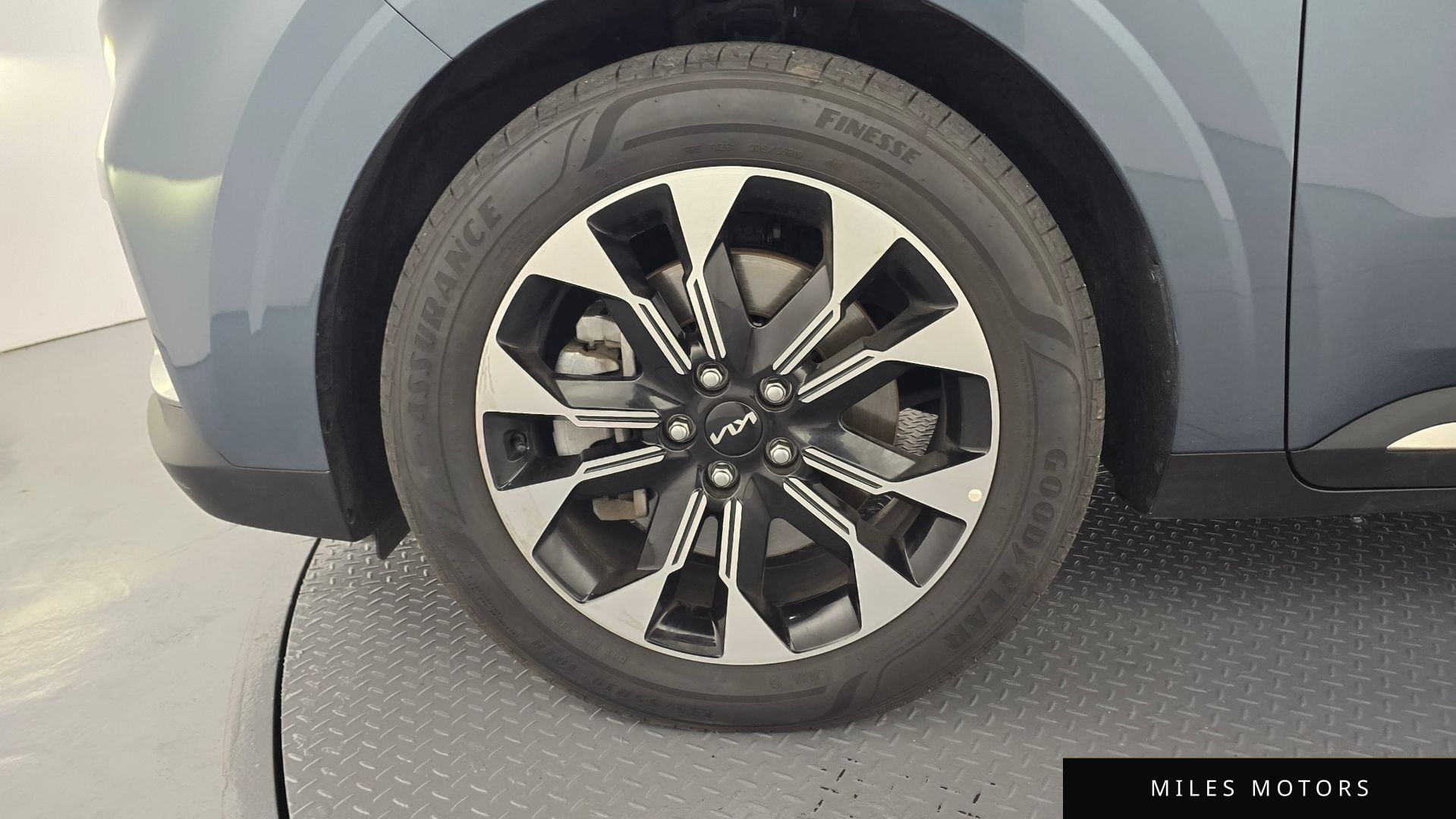 Kia Carnival 2023 — миниатюра 5