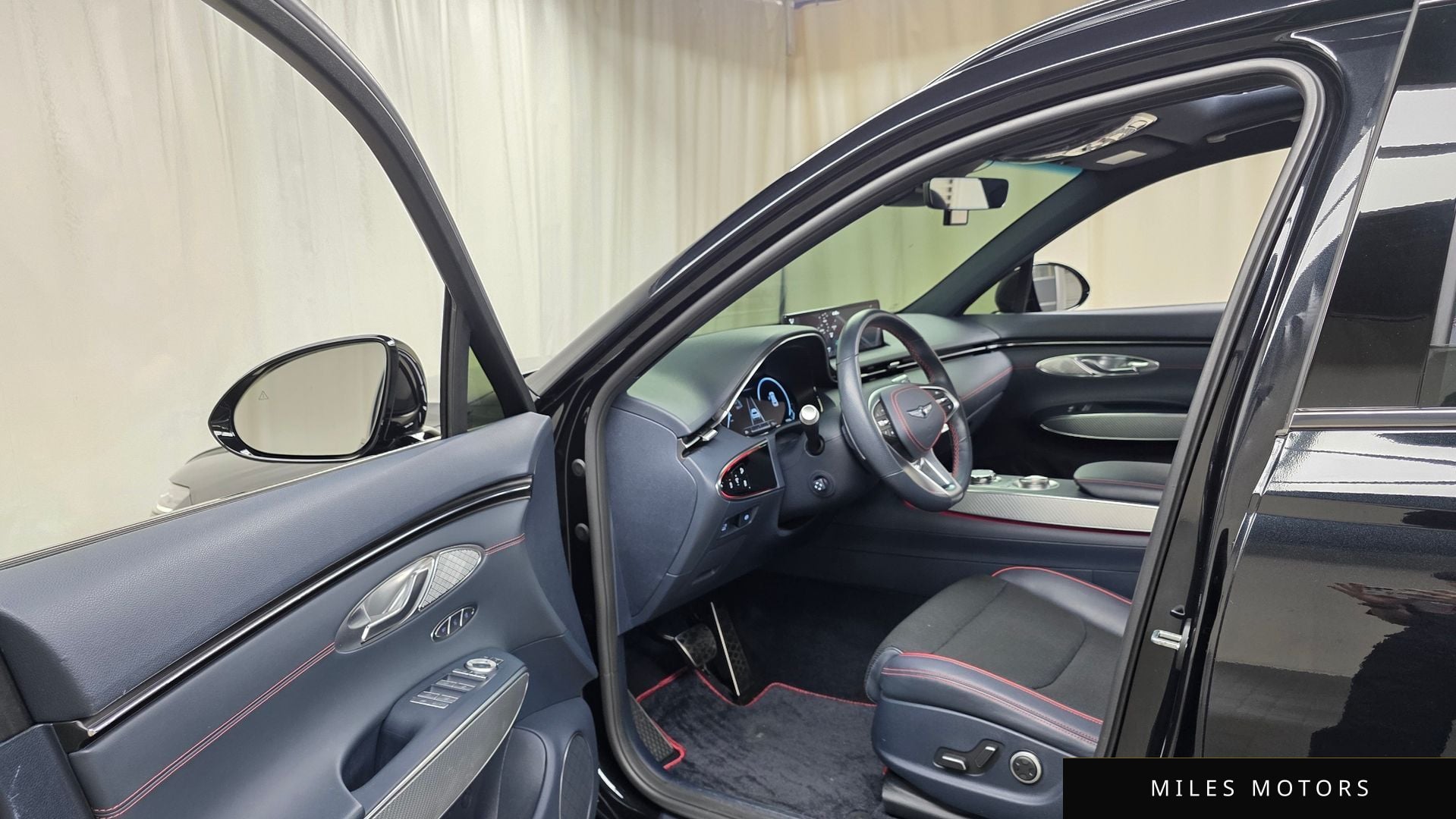 Genesis GV70 2023 — миниатюра 12
