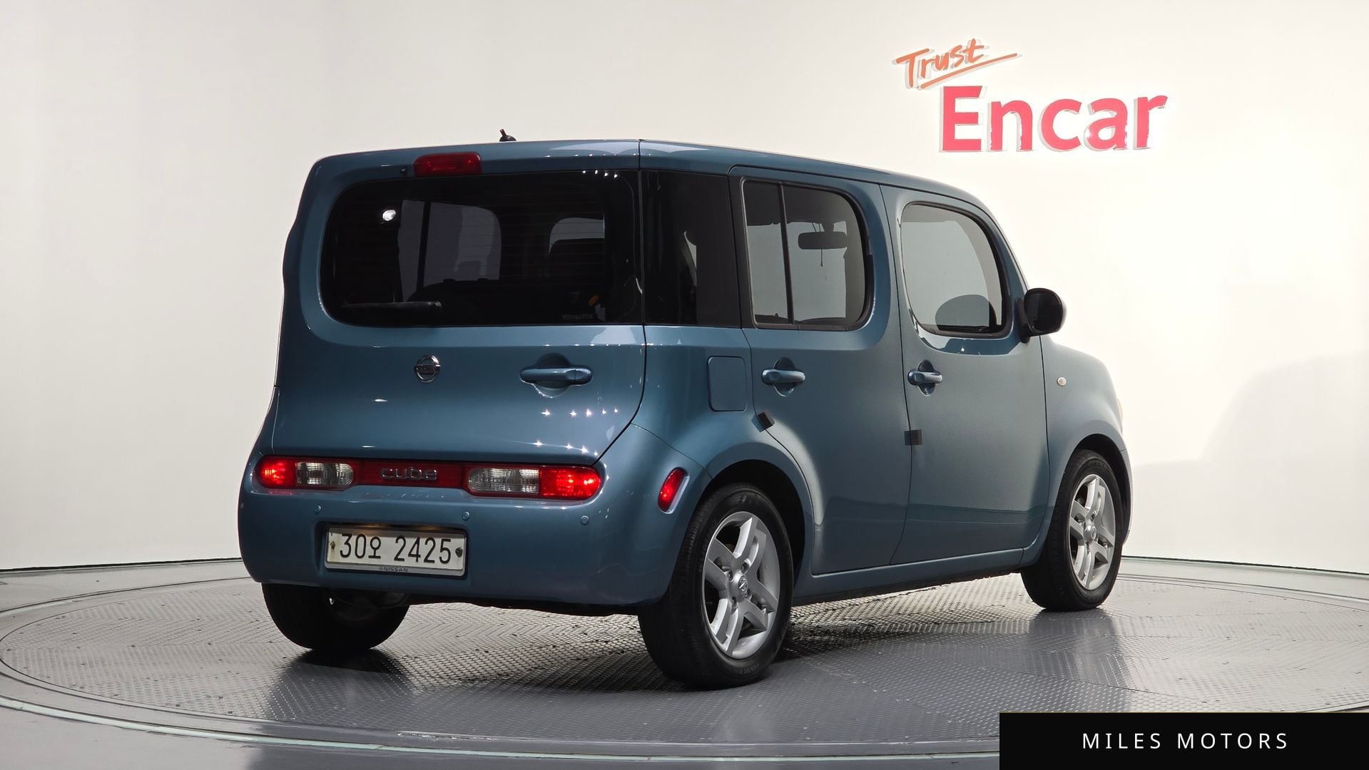 Nissan Cube 2011 — миниатюра 2