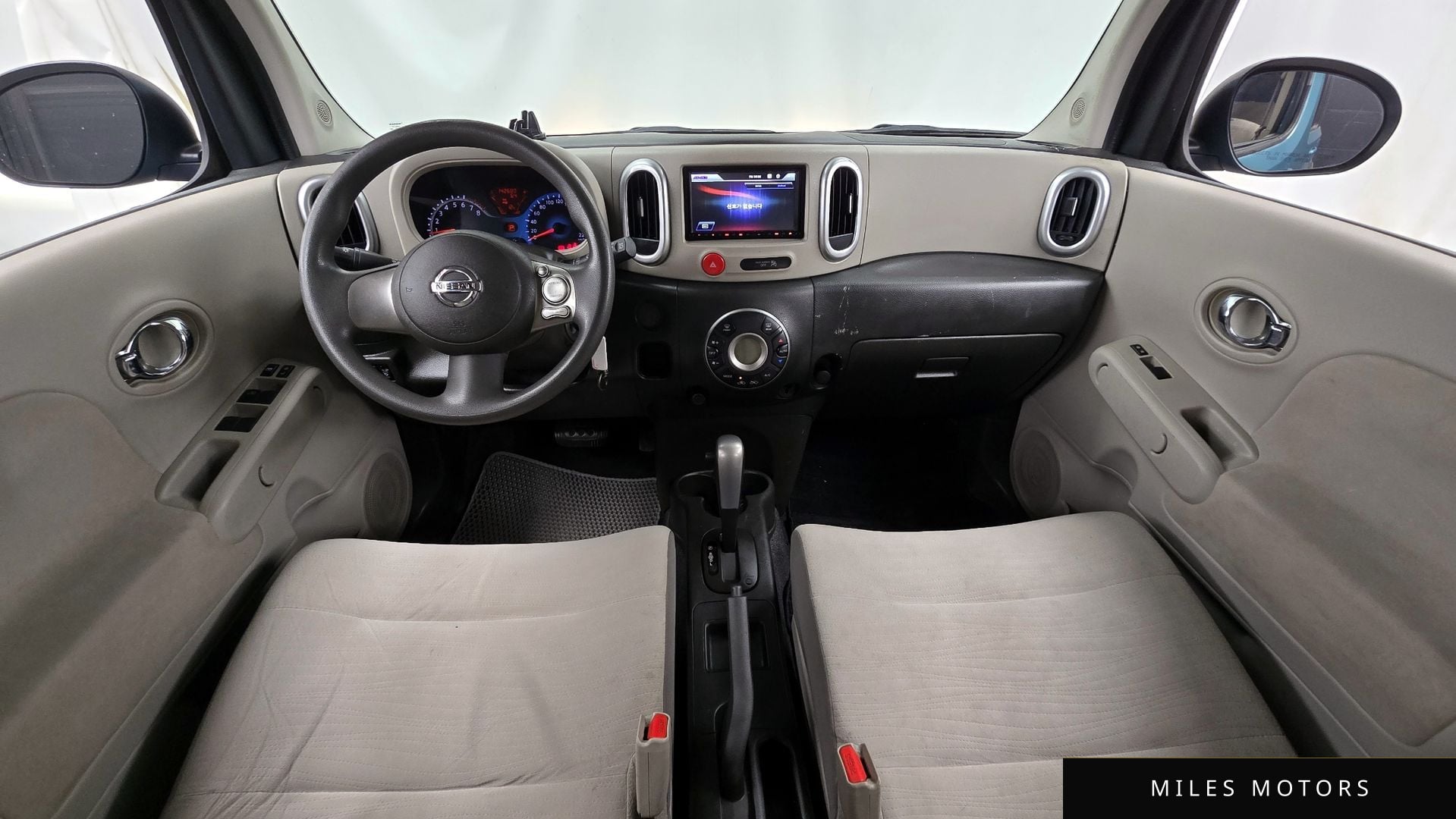 Nissan Cube 2011 — миниатюра 7