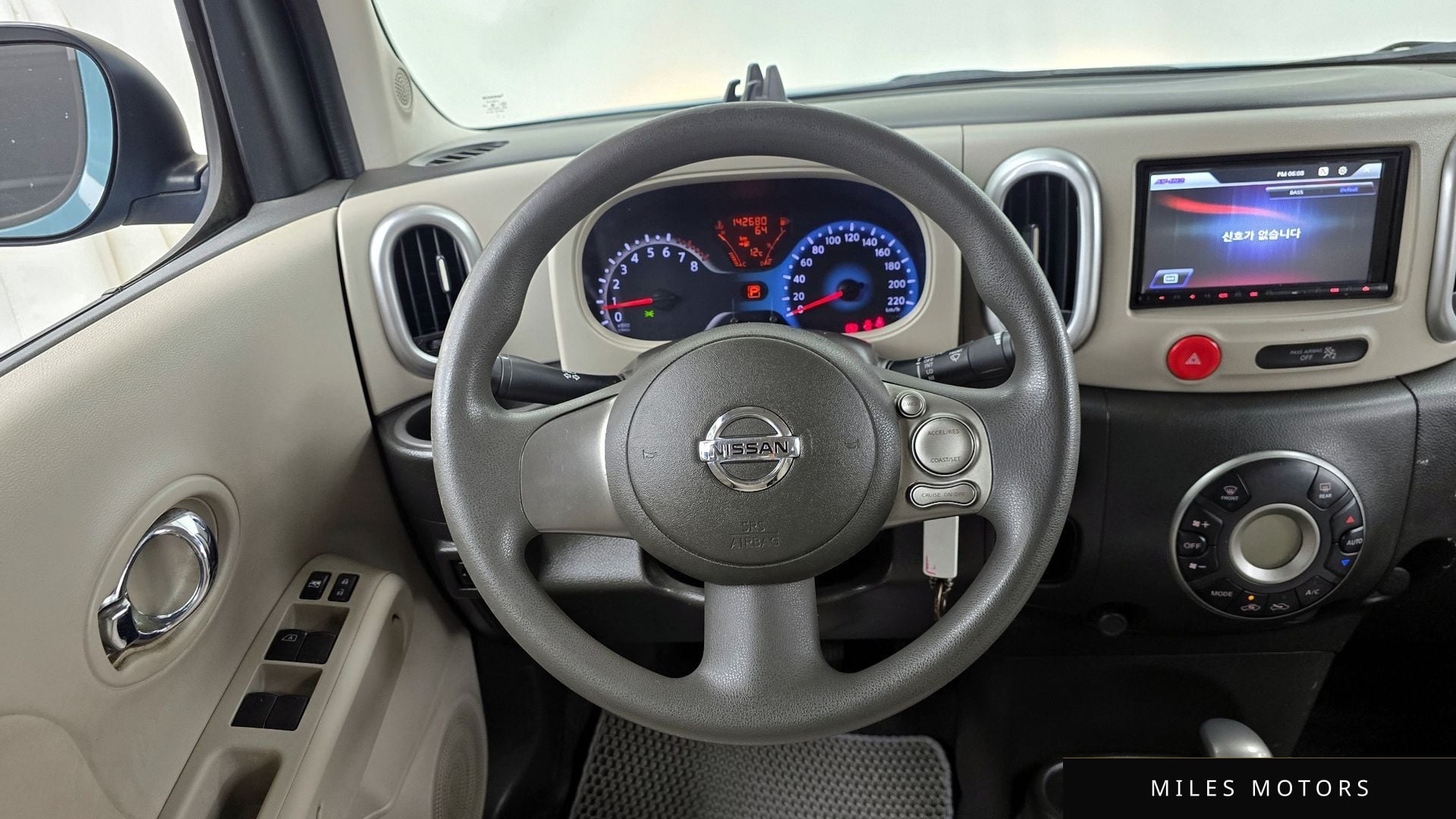 Nissan Cube 2011 — миниатюра 13