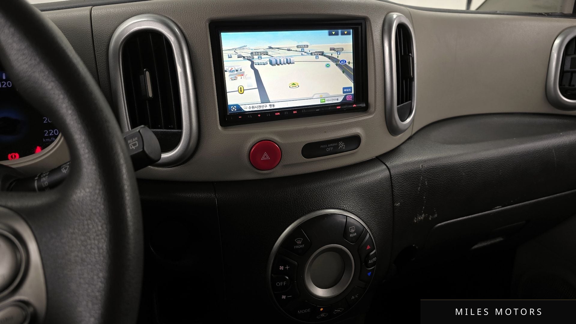 Nissan Cube 2011 — миниатюра 16