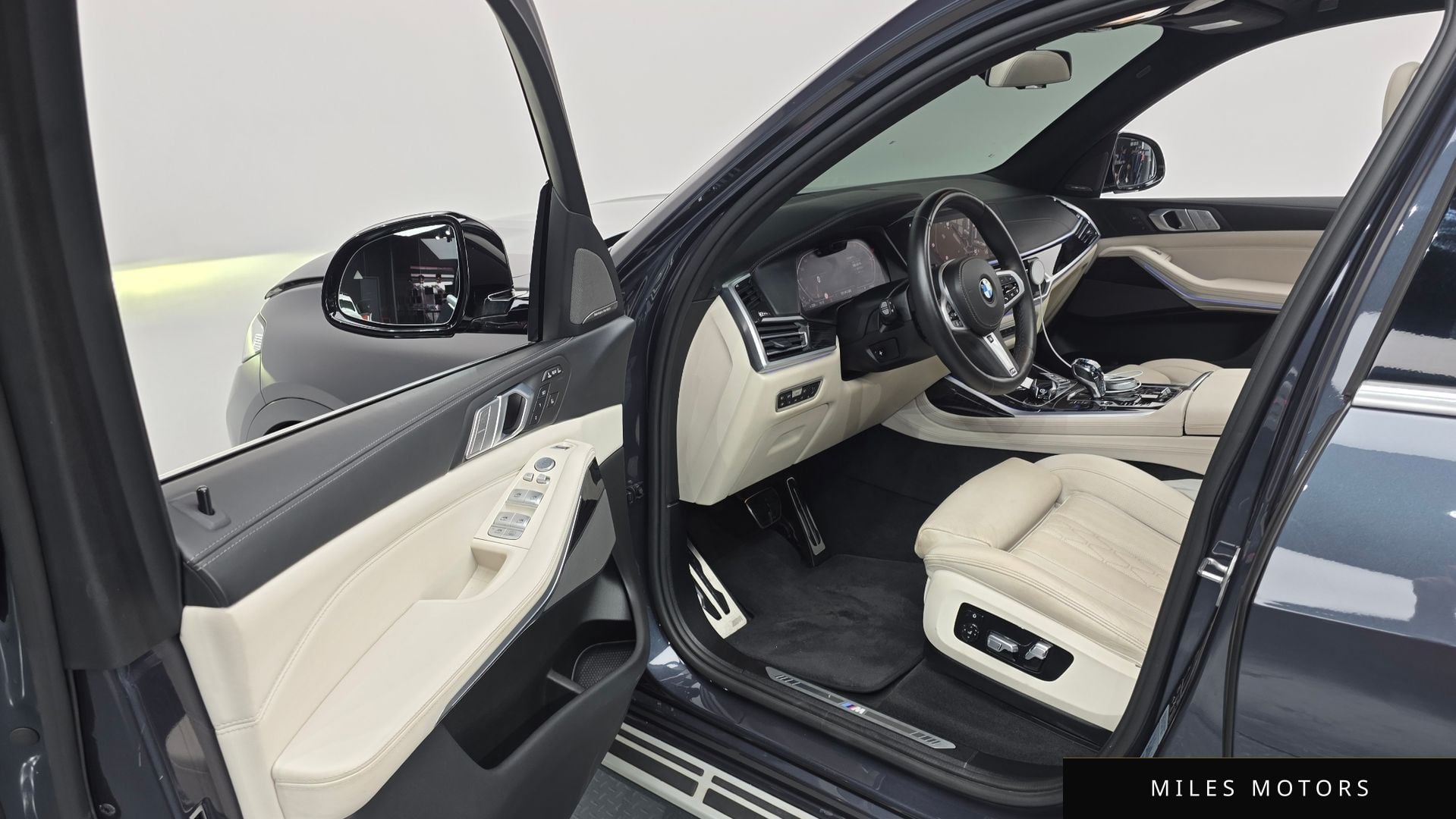 BMW X7 (G07) 2021 — миниатюра 11