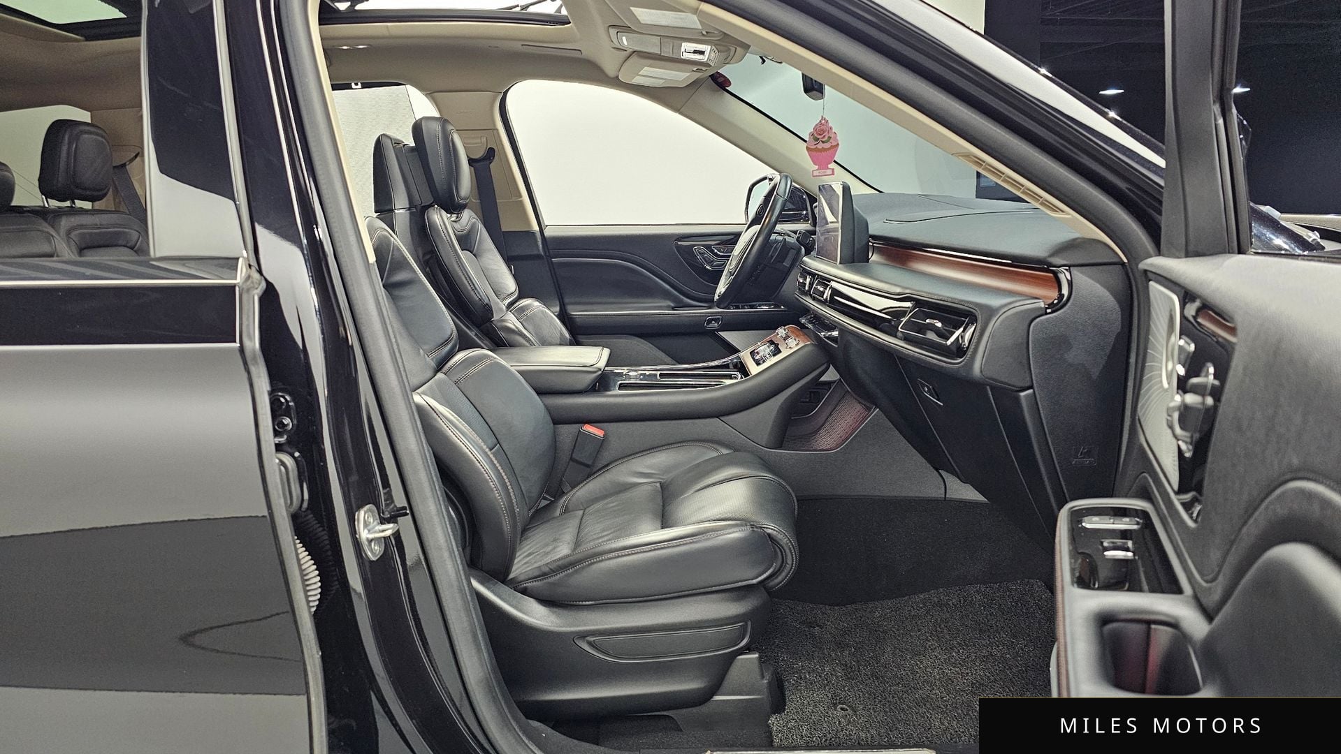 Lincoln Aviator 2020 — миниатюра 10