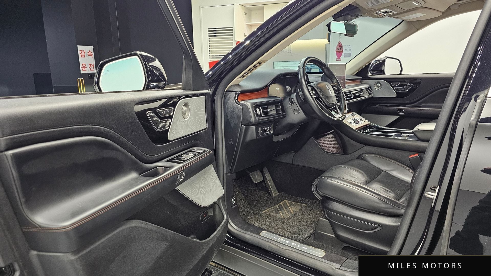 Lincoln Aviator 2020 — миниатюра 11