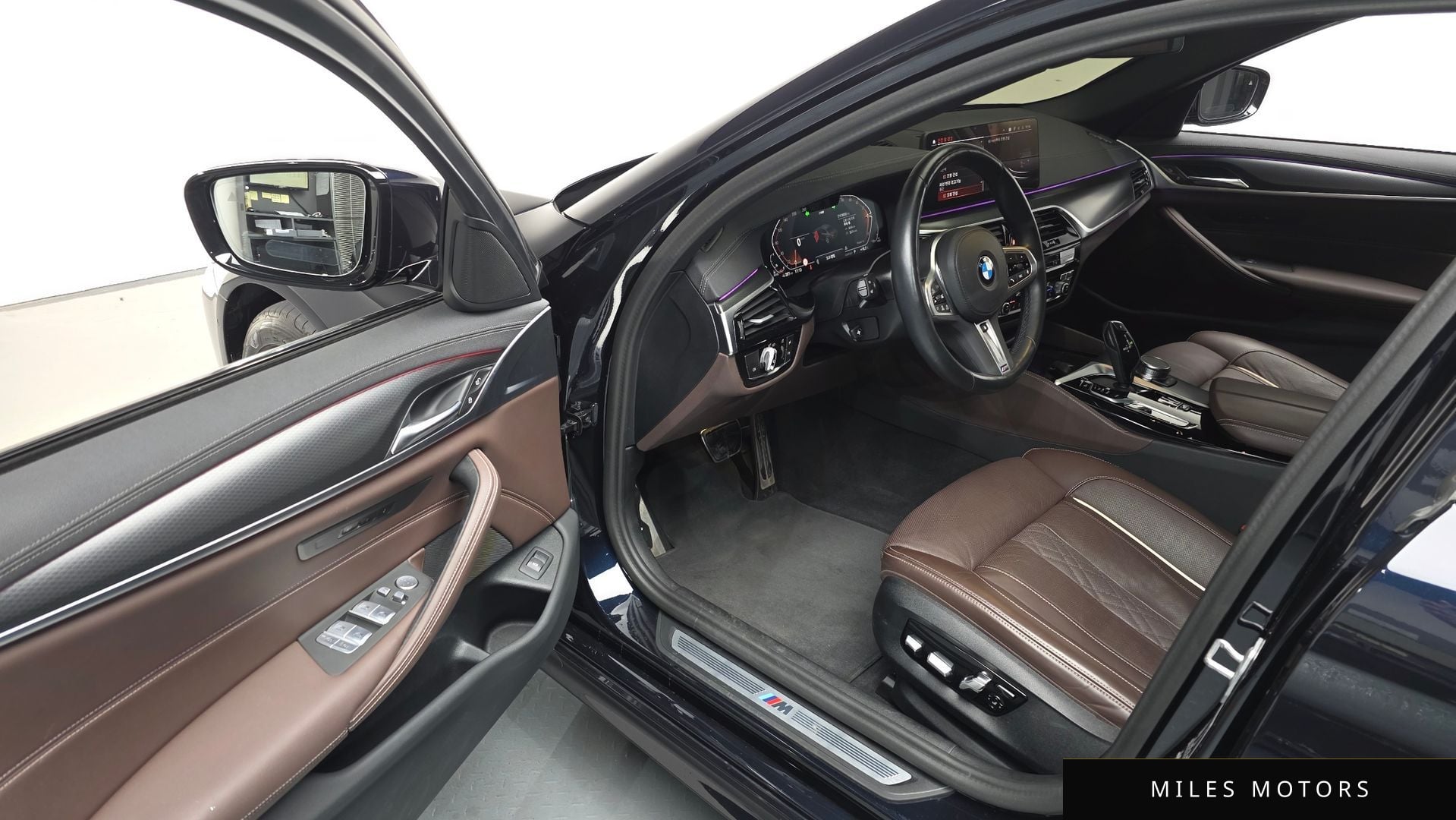 BMW 5 Series (G30) 2023 — миниатюра 12