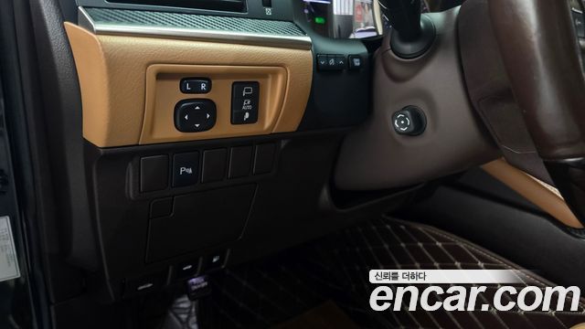 Лексус ES300h 2017 — миниатюра 14