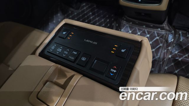 Лексус ES300h 2017 — миниатюра 18