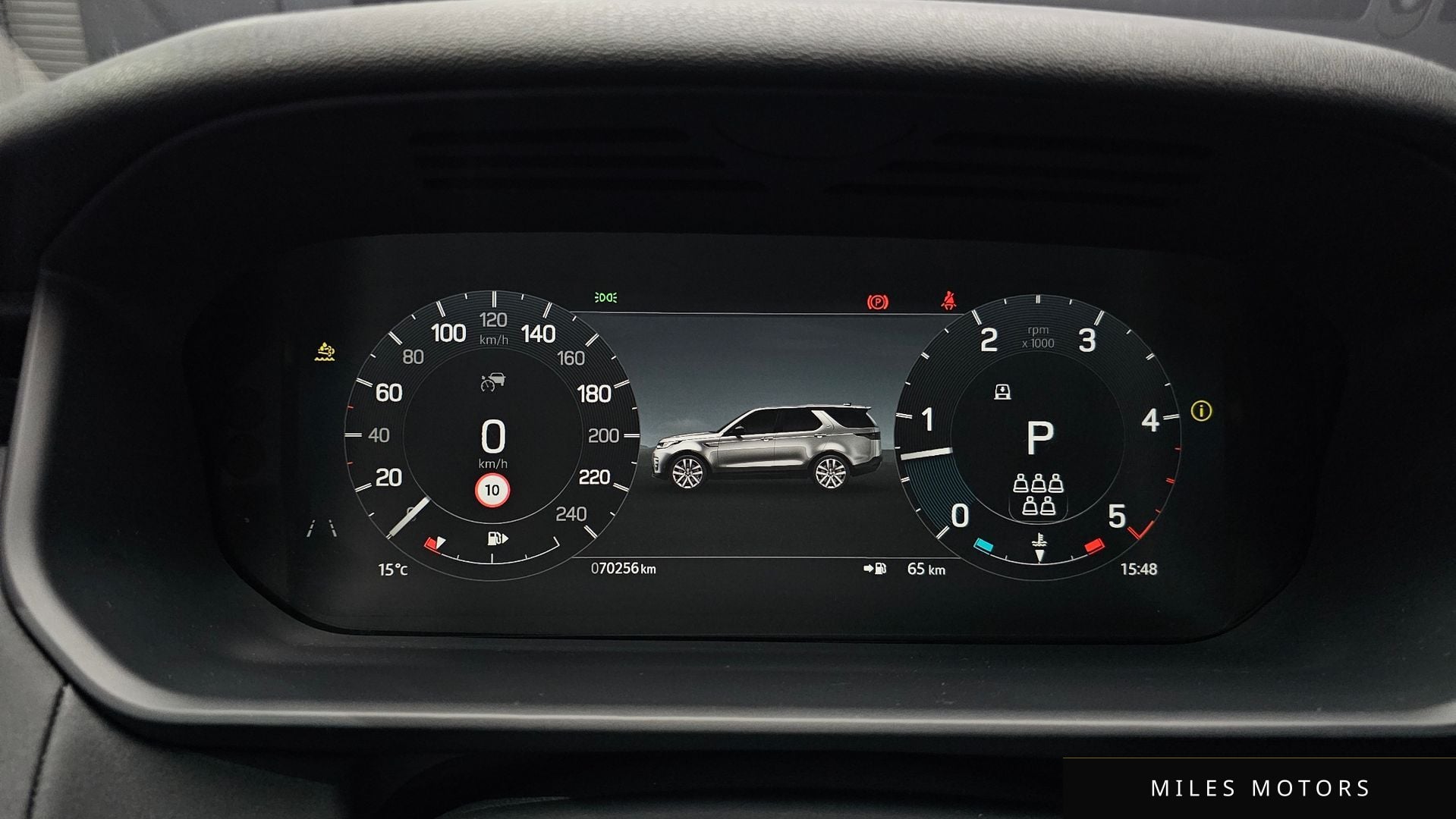 Land Rover Discovery 2023 — миниатюра 8
