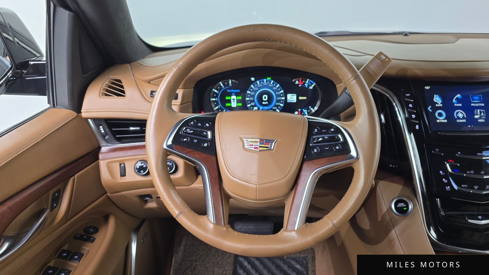 Cadillac Escalade 2017 — миниатюра 13