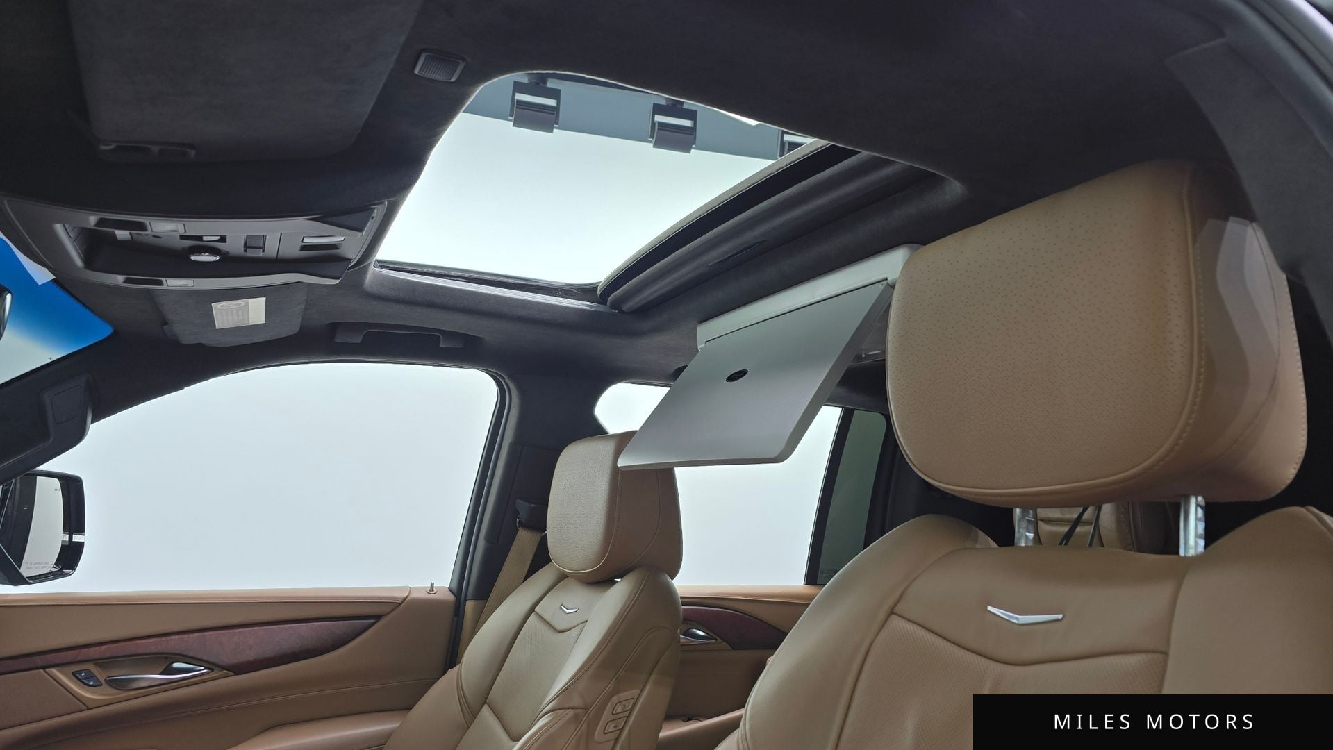 Cadillac Escalade 2017 — миниатюра 19