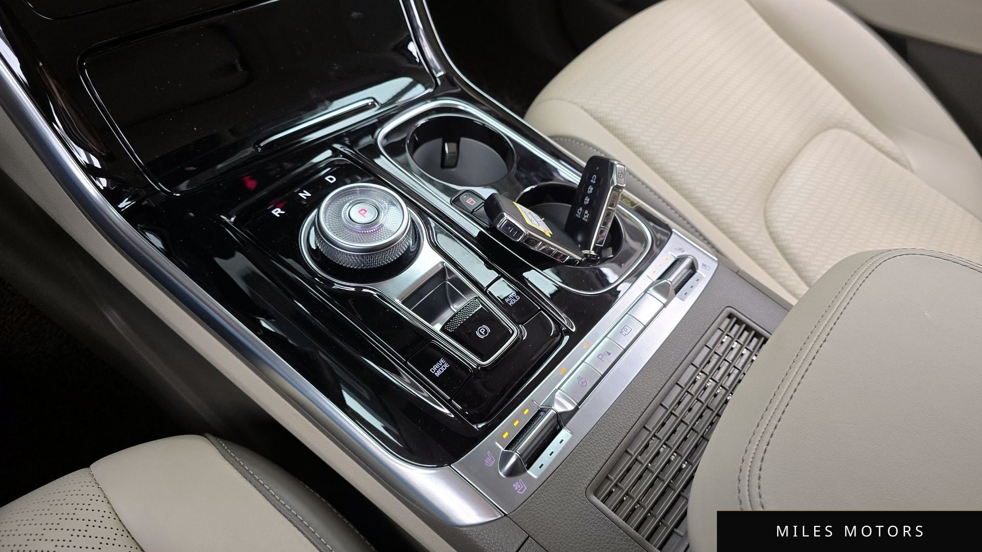 Kia Carnival 2023 — миниатюра 9