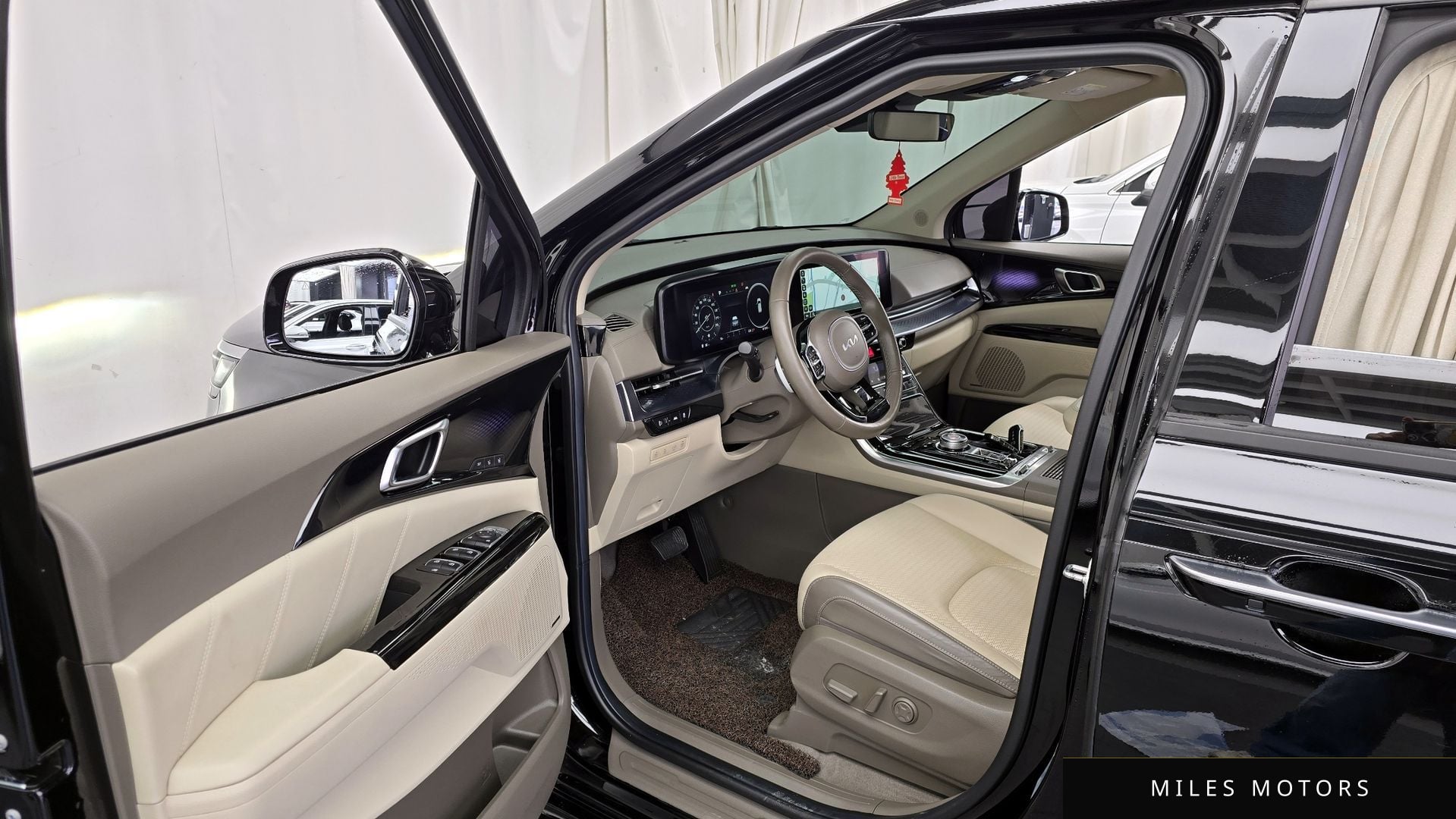 Kia Carnival 2023 — миниатюра 10