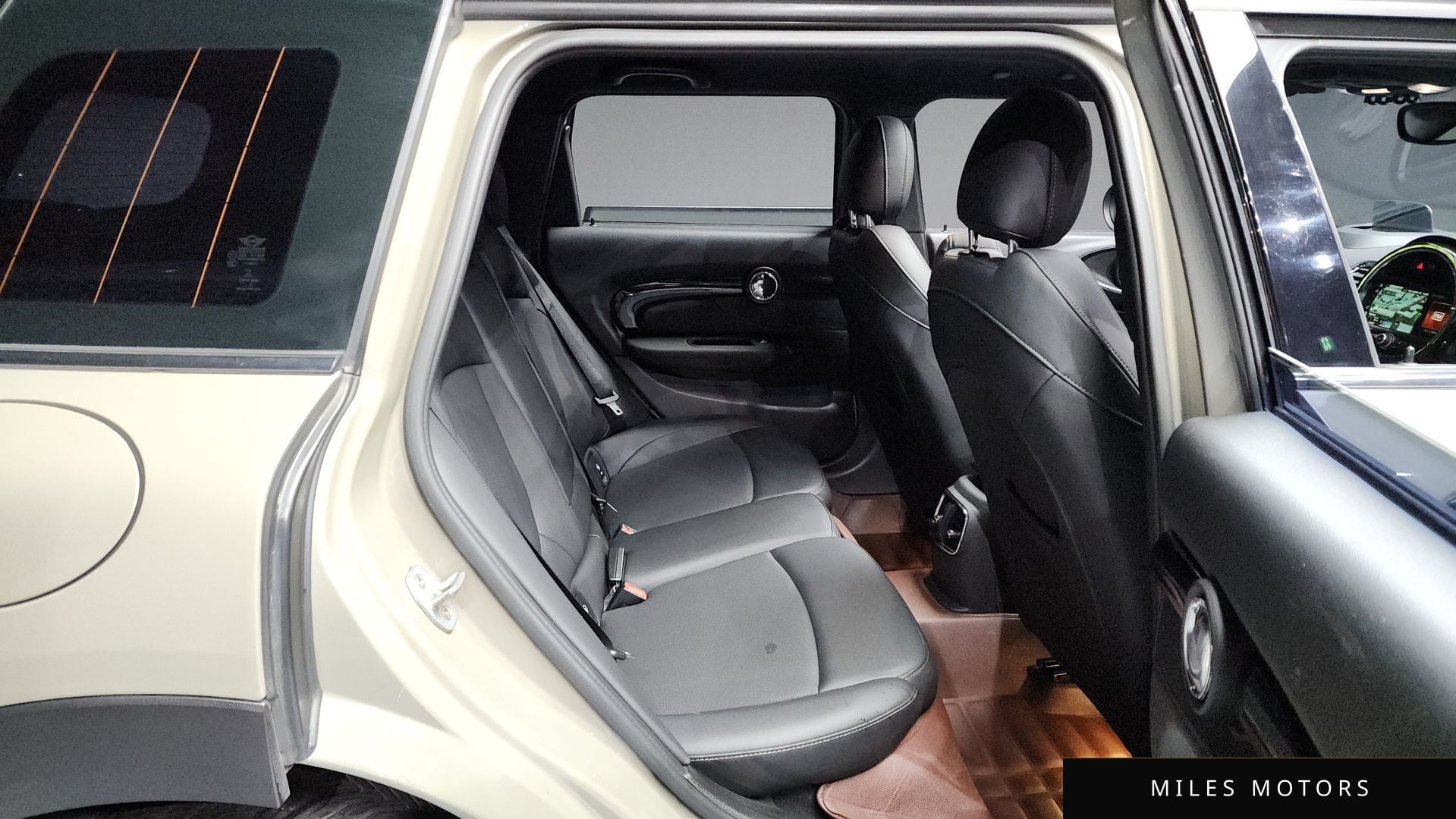 MINI Clubman 2019 — миниатюра 12
