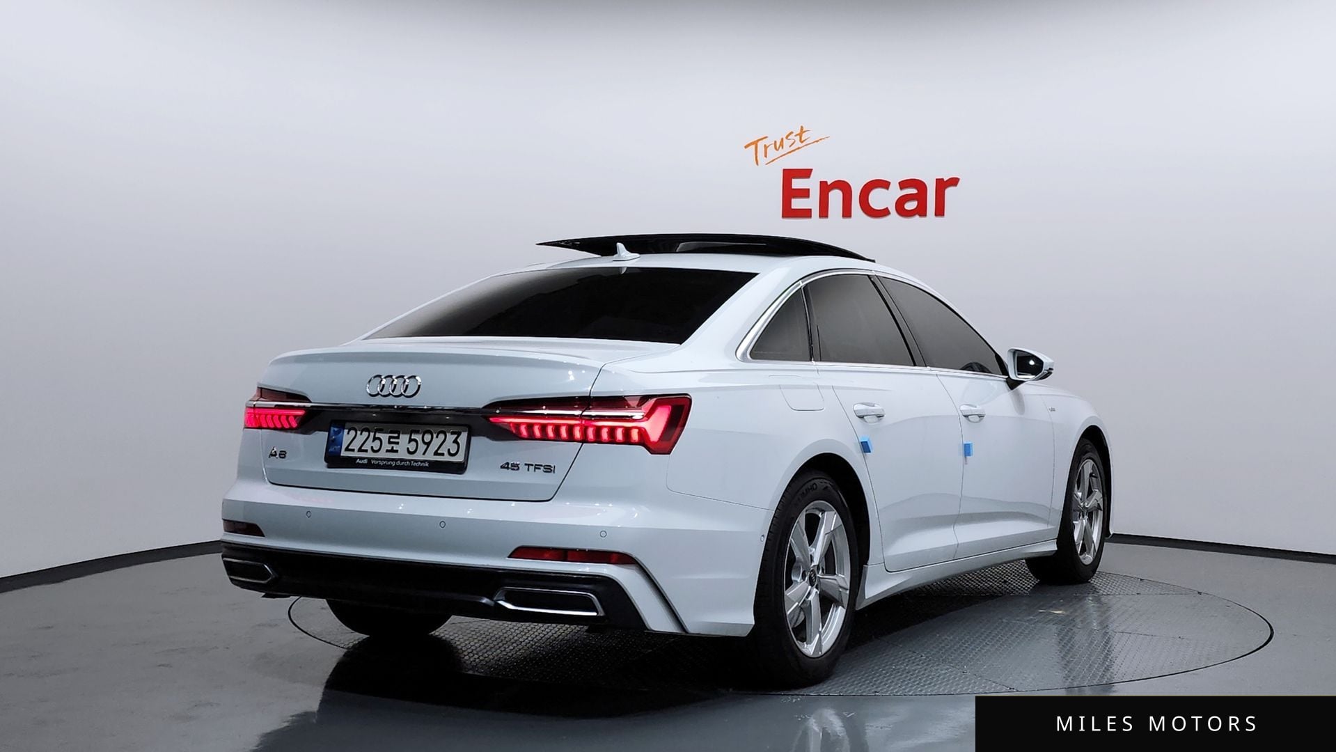 Audi A6 (C8) 2021 — миниатюра 2