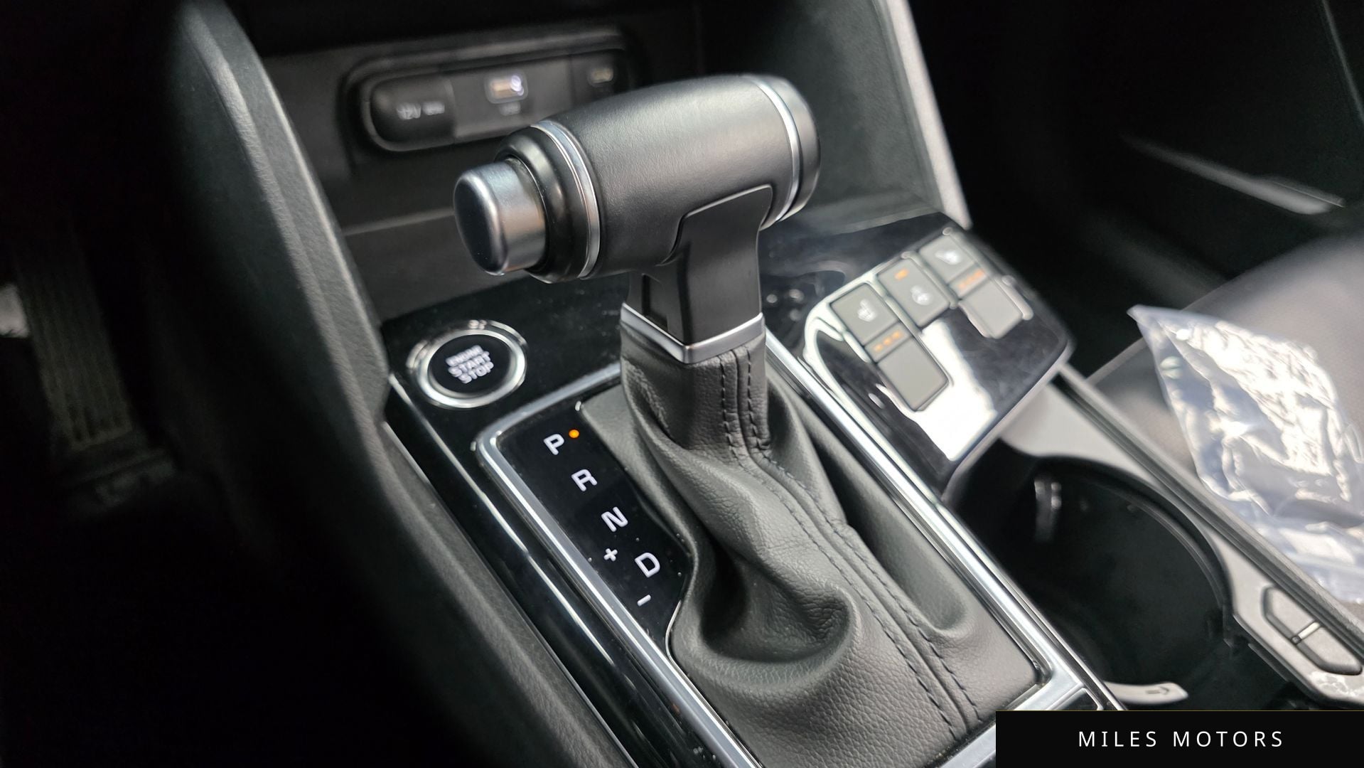 Kia Sportage 2022 — миниатюра 9