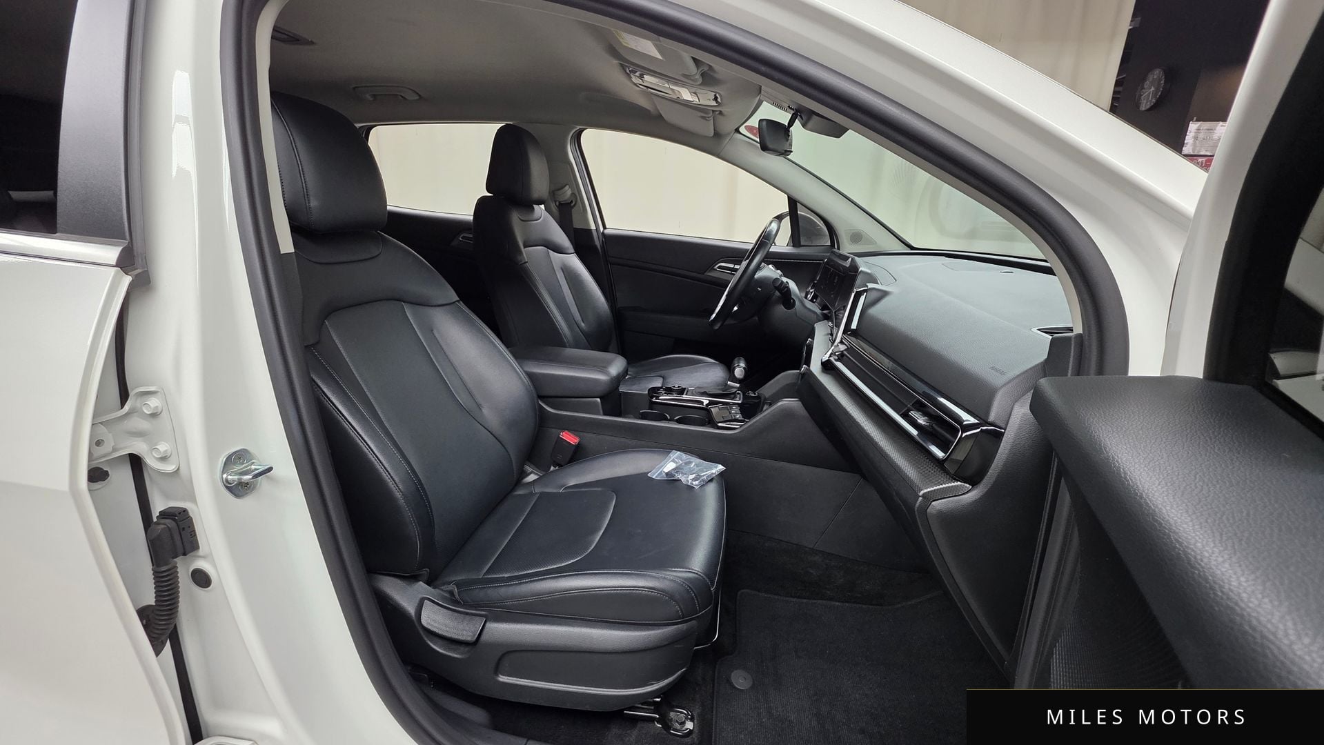 Kia Sportage 2022 — миниатюра 10