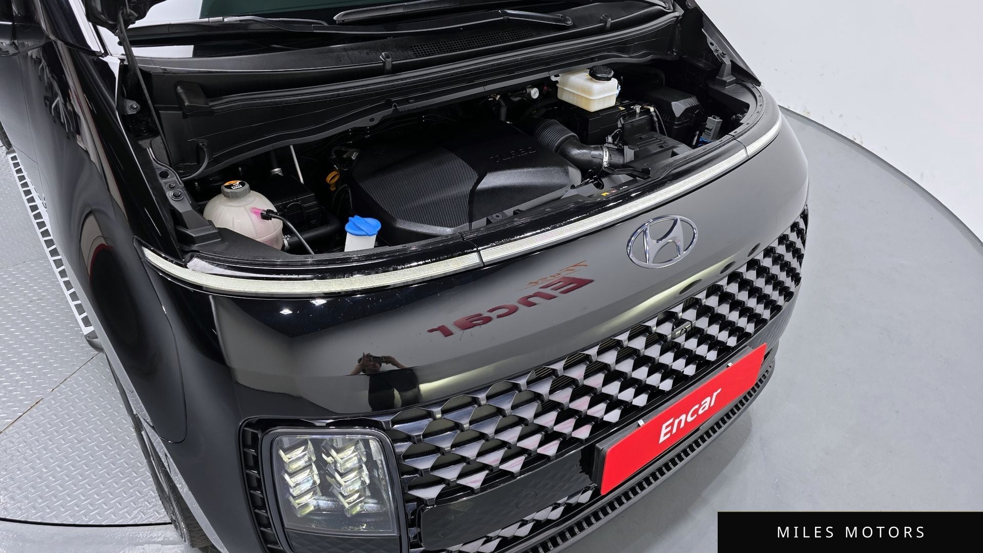 Hyundai Staria 2023 — миниатюра 6