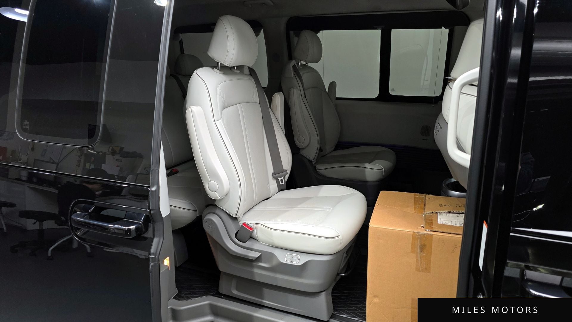 Hyundai Staria 2023 — миниатюра 12