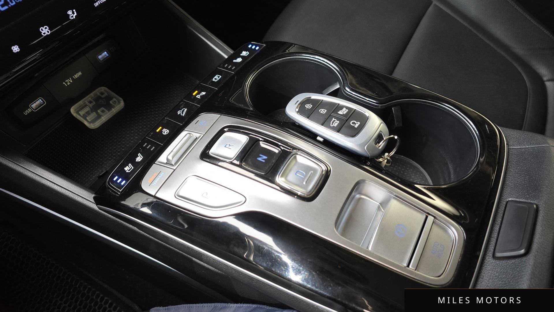 Hyundai Tucson 2023 — миниатюра 9