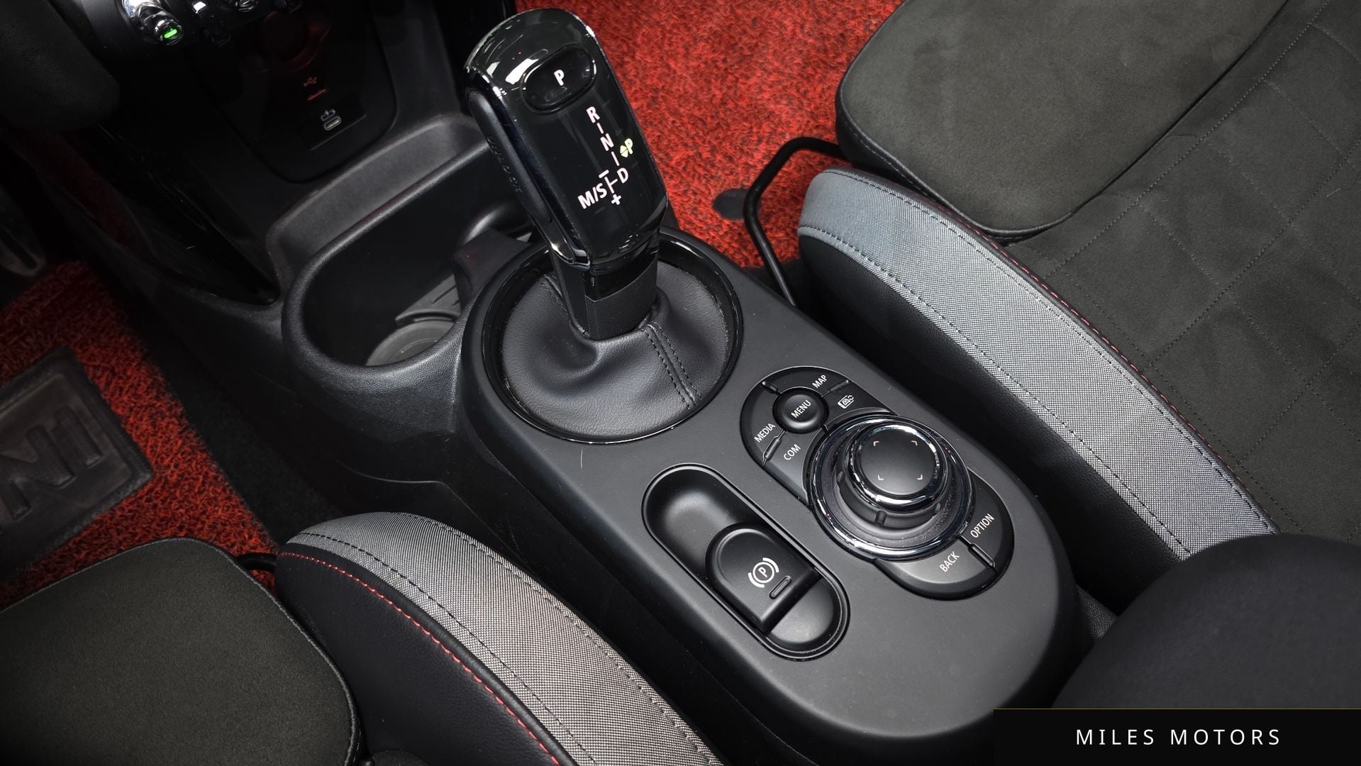 MINI Cooper S 2023 — миниатюра 8