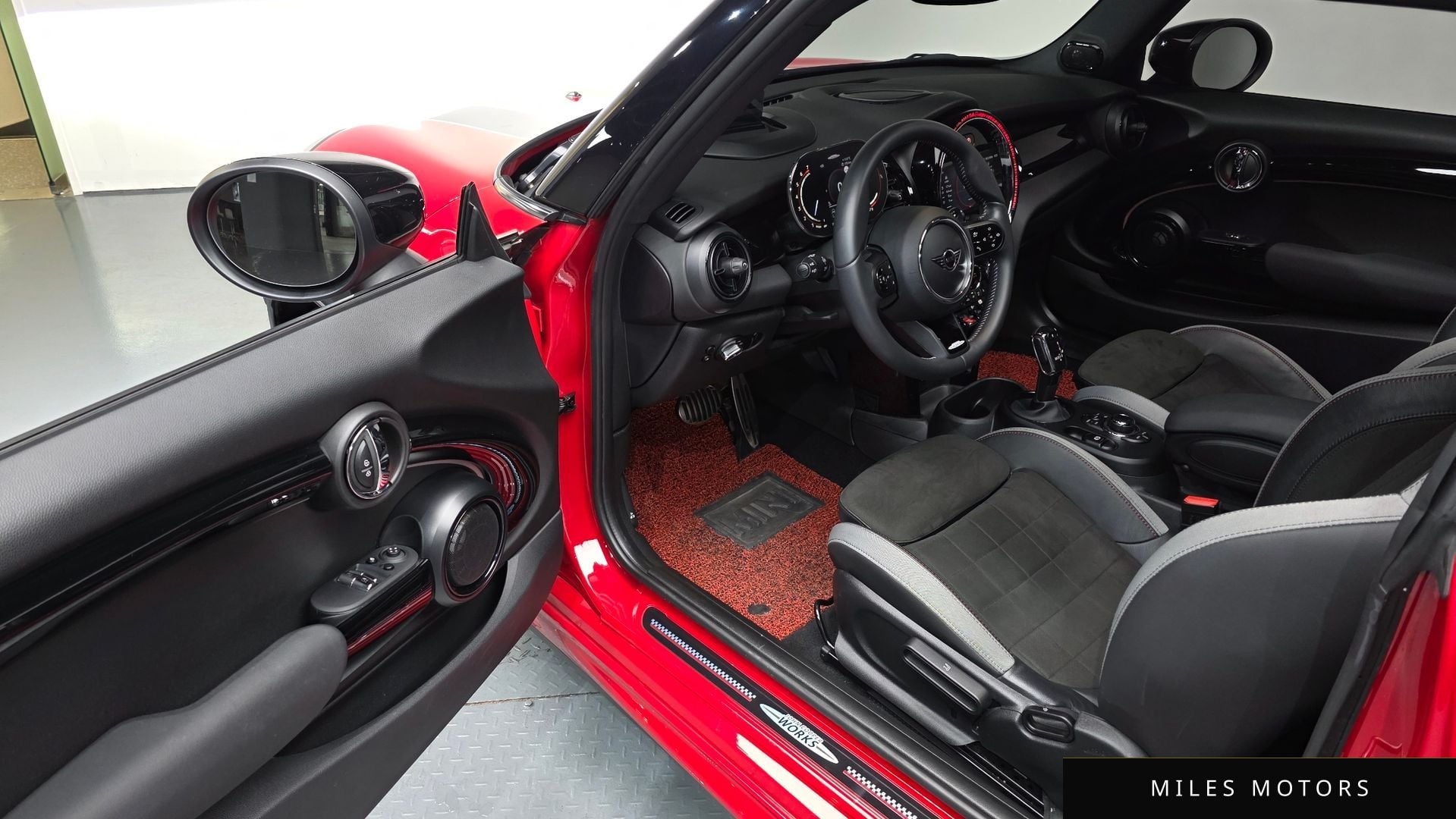 MINI Cooper S 2023 — миниатюра 12