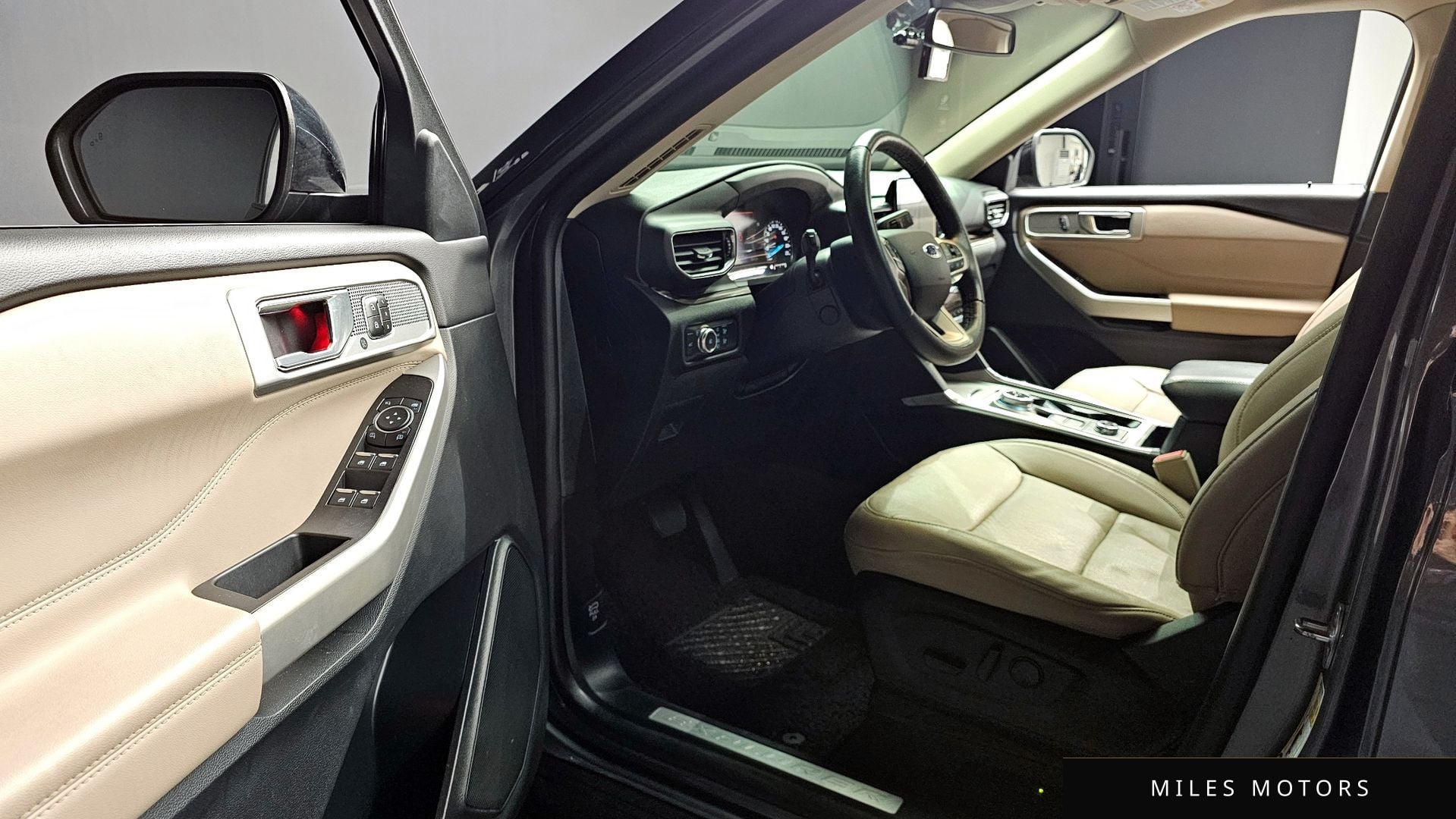 Ford Explorer 2021 — миниатюра 12