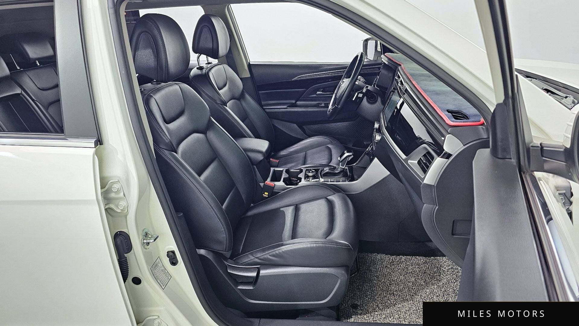 KG Mobility Beautiful Korando 2022 — миниатюра 12
