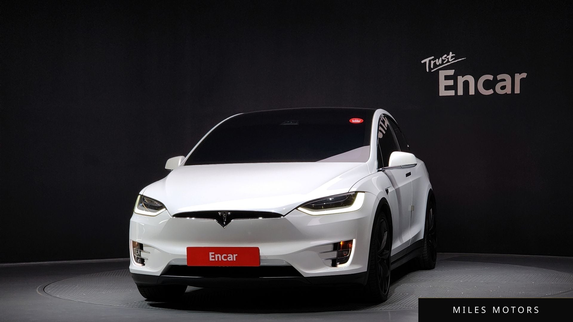 Tesla Model X 2020 — миниатюра 3
