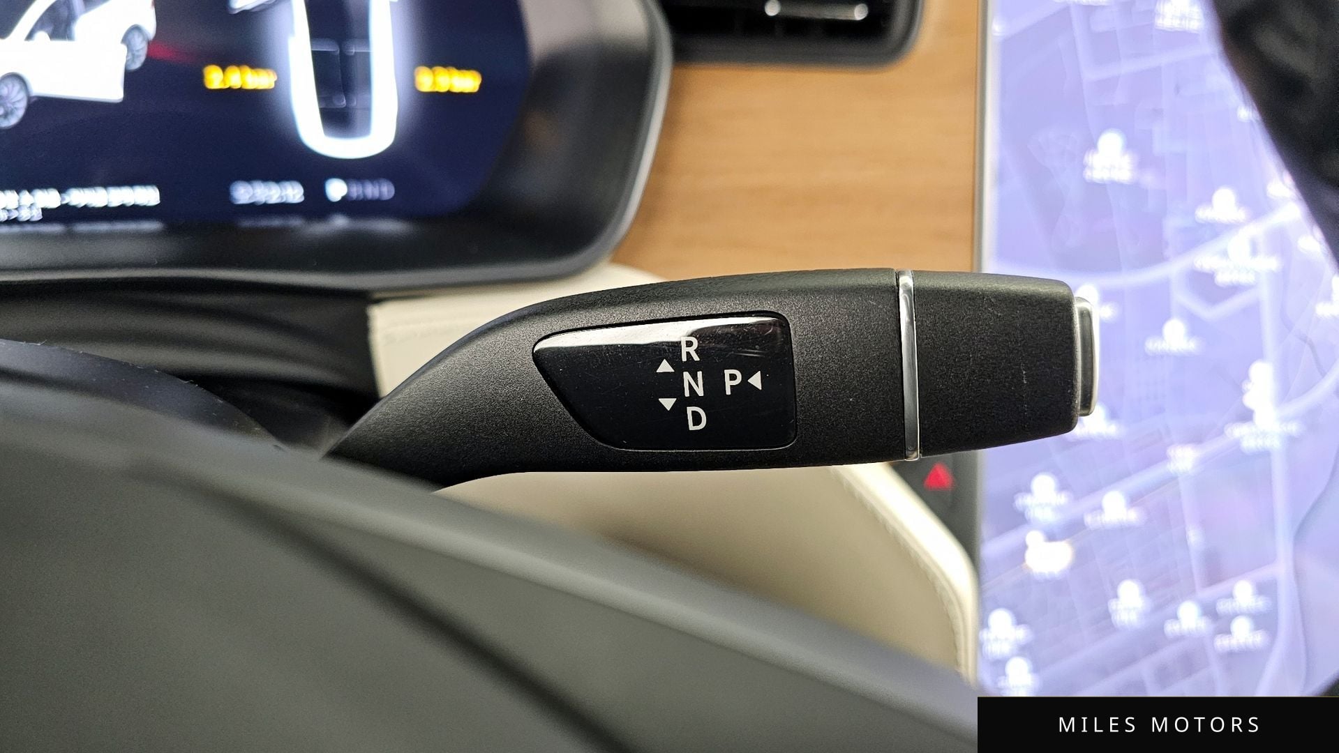Tesla Model X 2020 — миниатюра 9