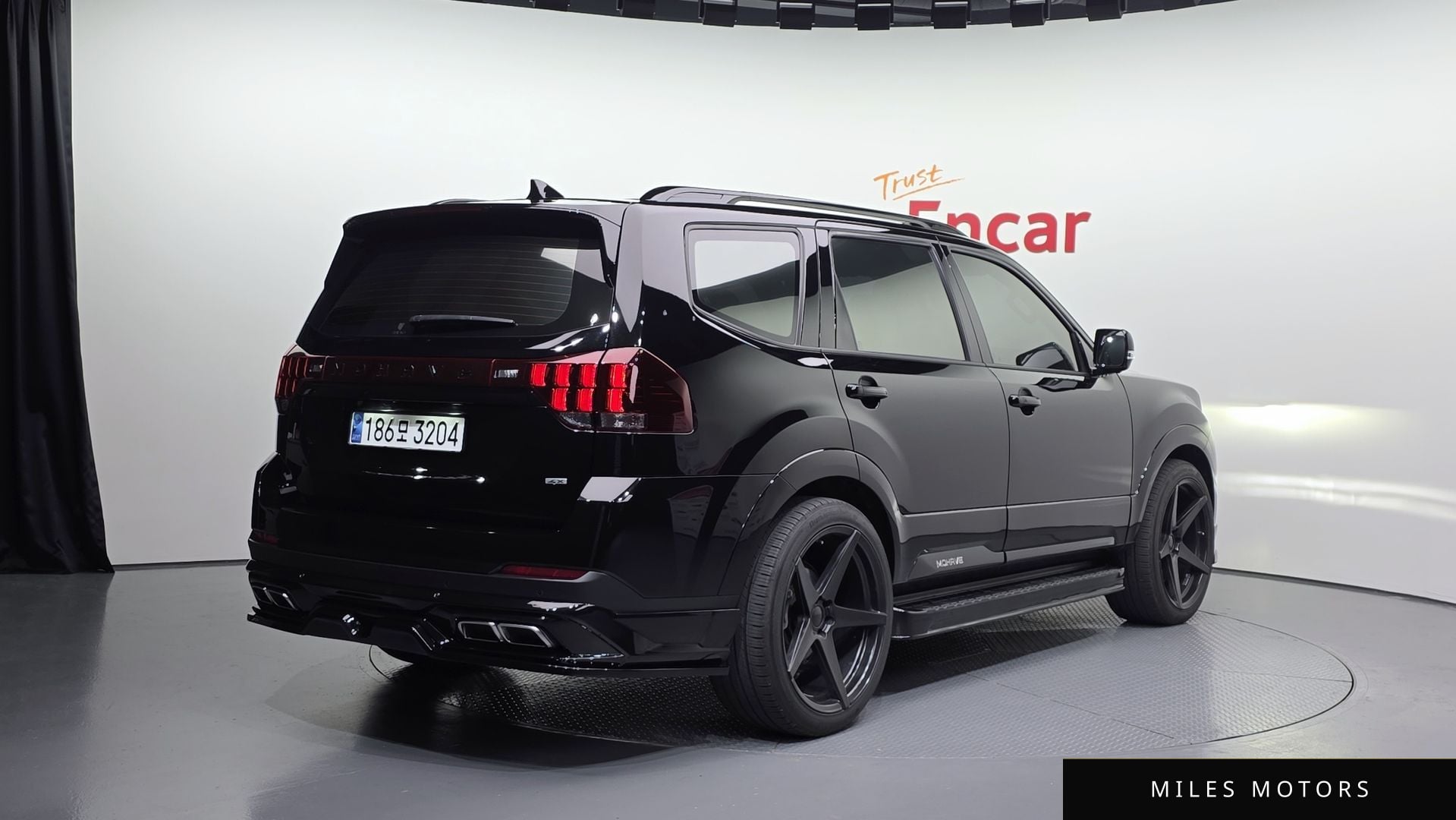 Kia Mohave 2023 — миниатюра 2