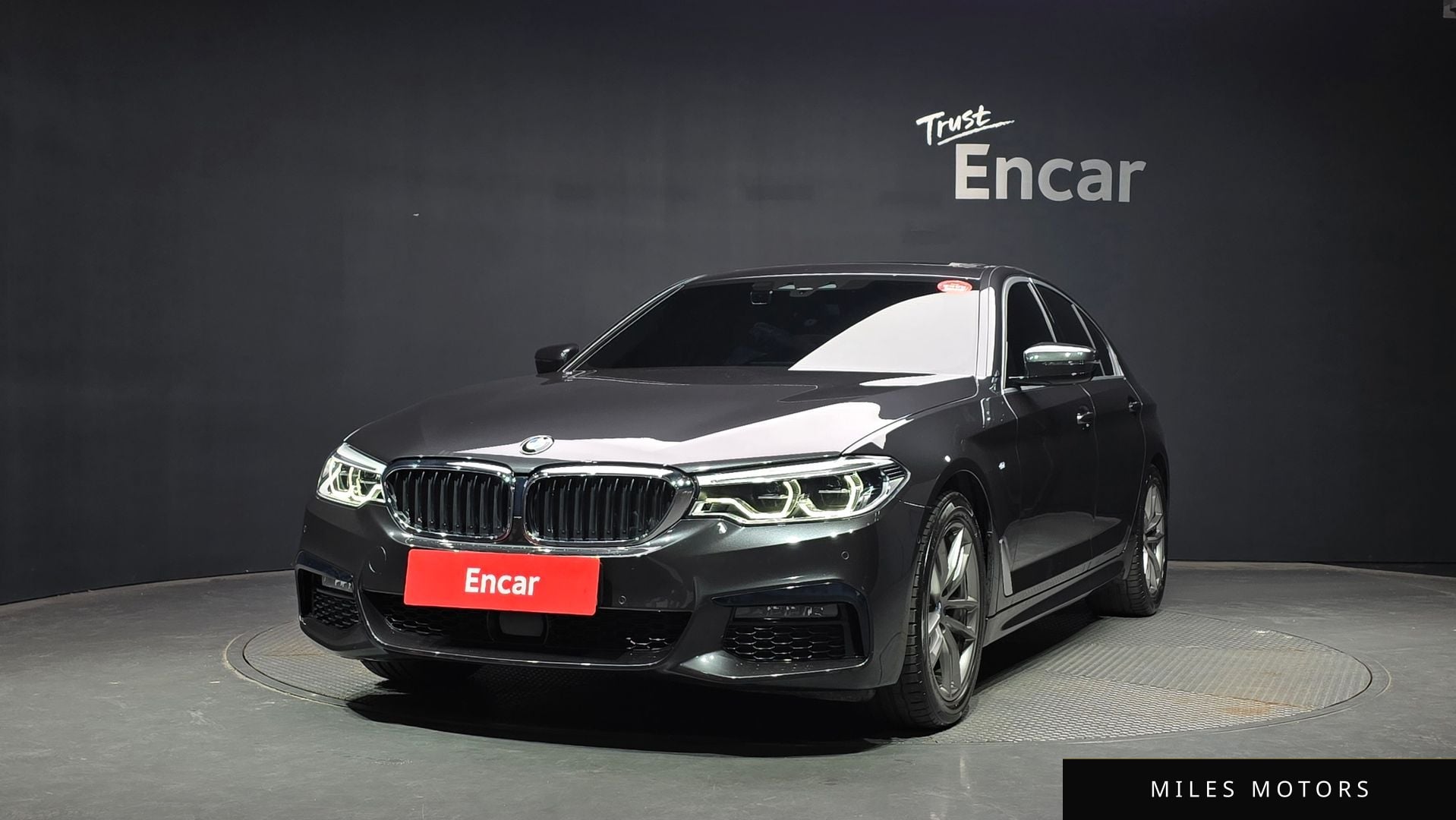 BMW 5 Series (G30) 2020 — миниатюра 3