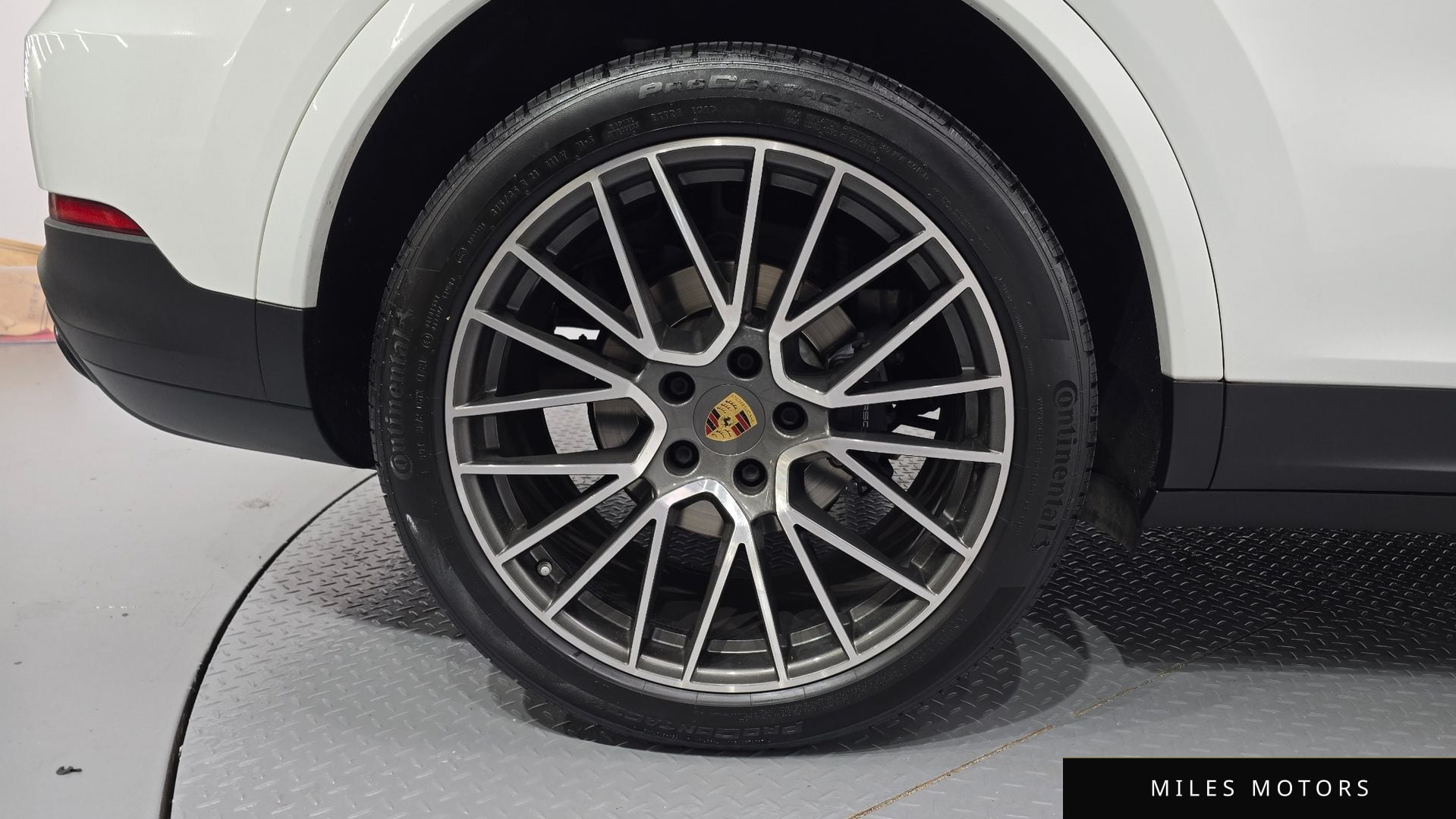 Porsche Cayenne 2021 — миниатюра 5