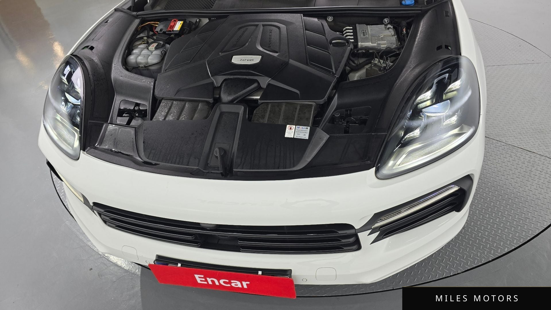 Porsche Cayenne 2021 — миниатюра 6